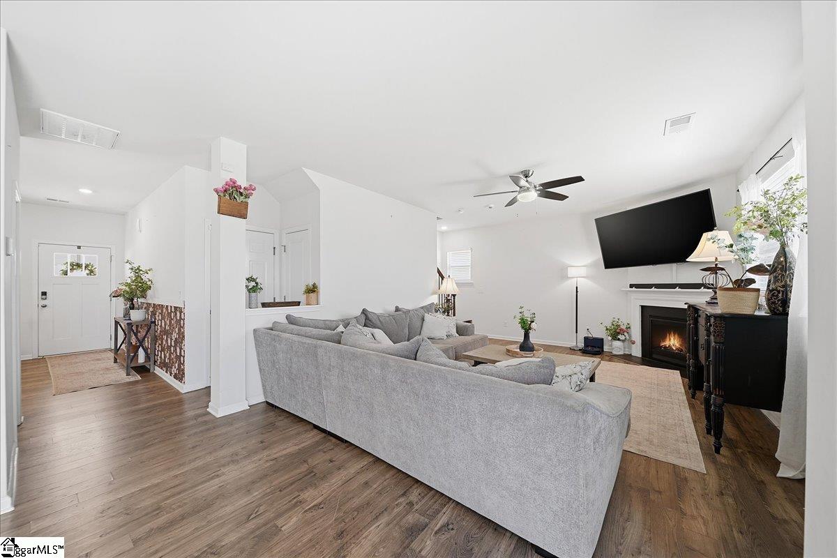 8 Garden Hill Road Simpsonville, SC 29680