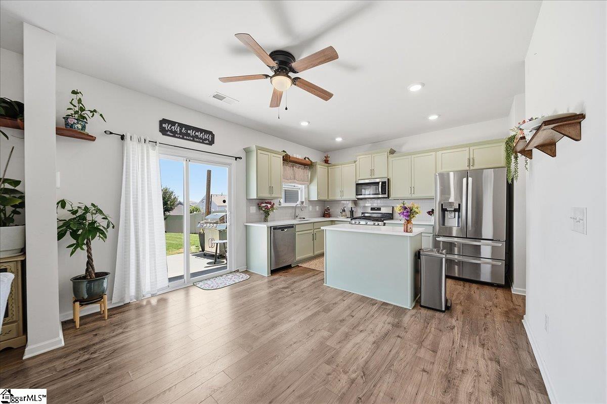 8 Garden Hill Road Simpsonville, SC 29680