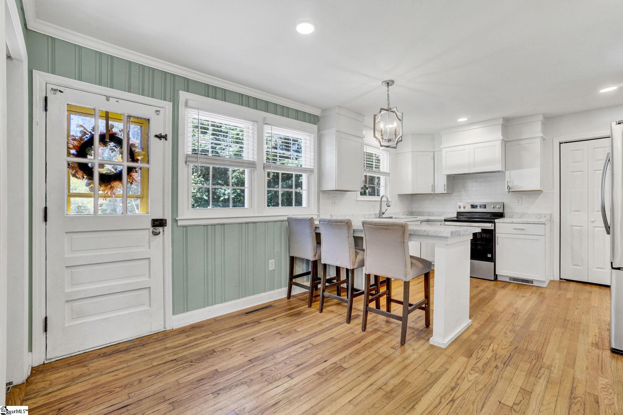 122 Marlboro Drive Greenville, SC 29605-3426