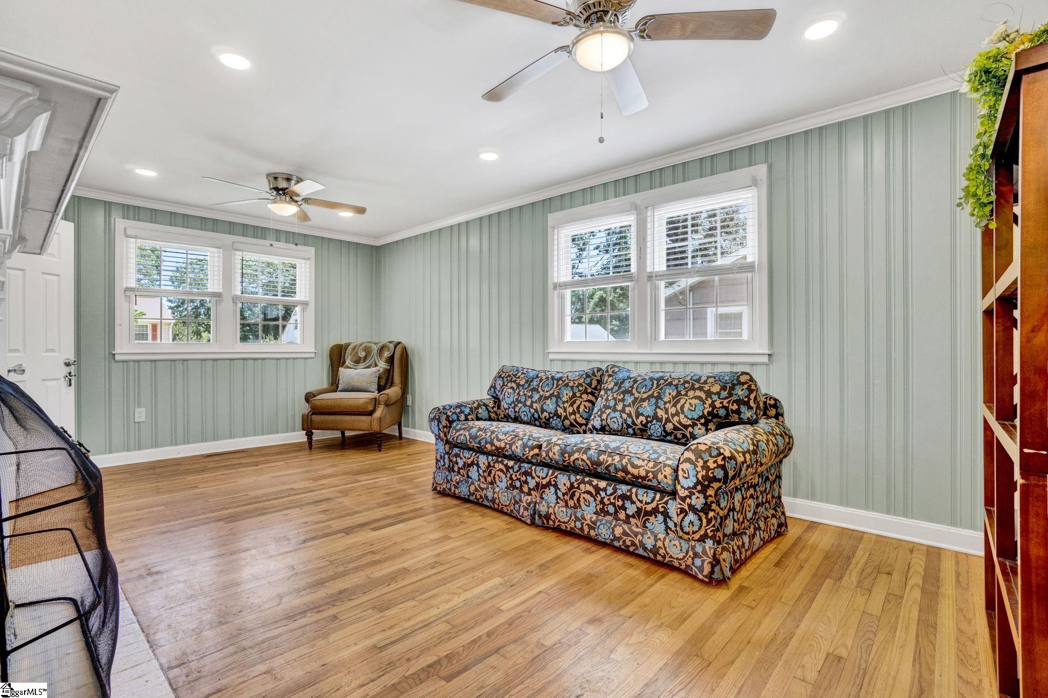 122 Marlboro Drive Greenville, SC 29605-3426