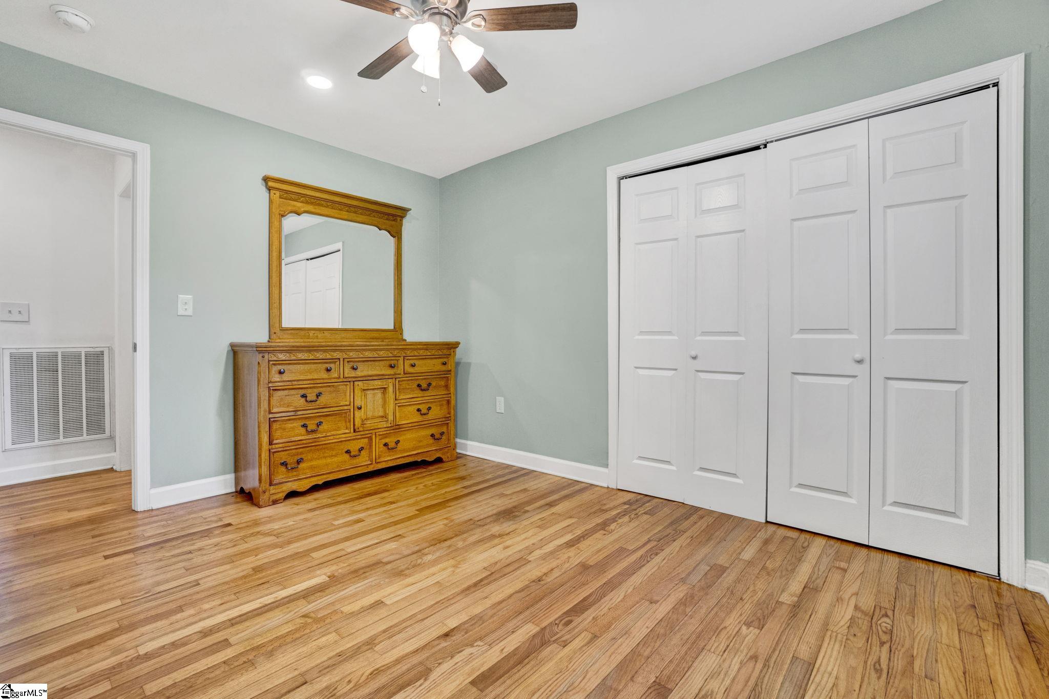 122 Marlboro Drive Greenville, SC 29605-3426
