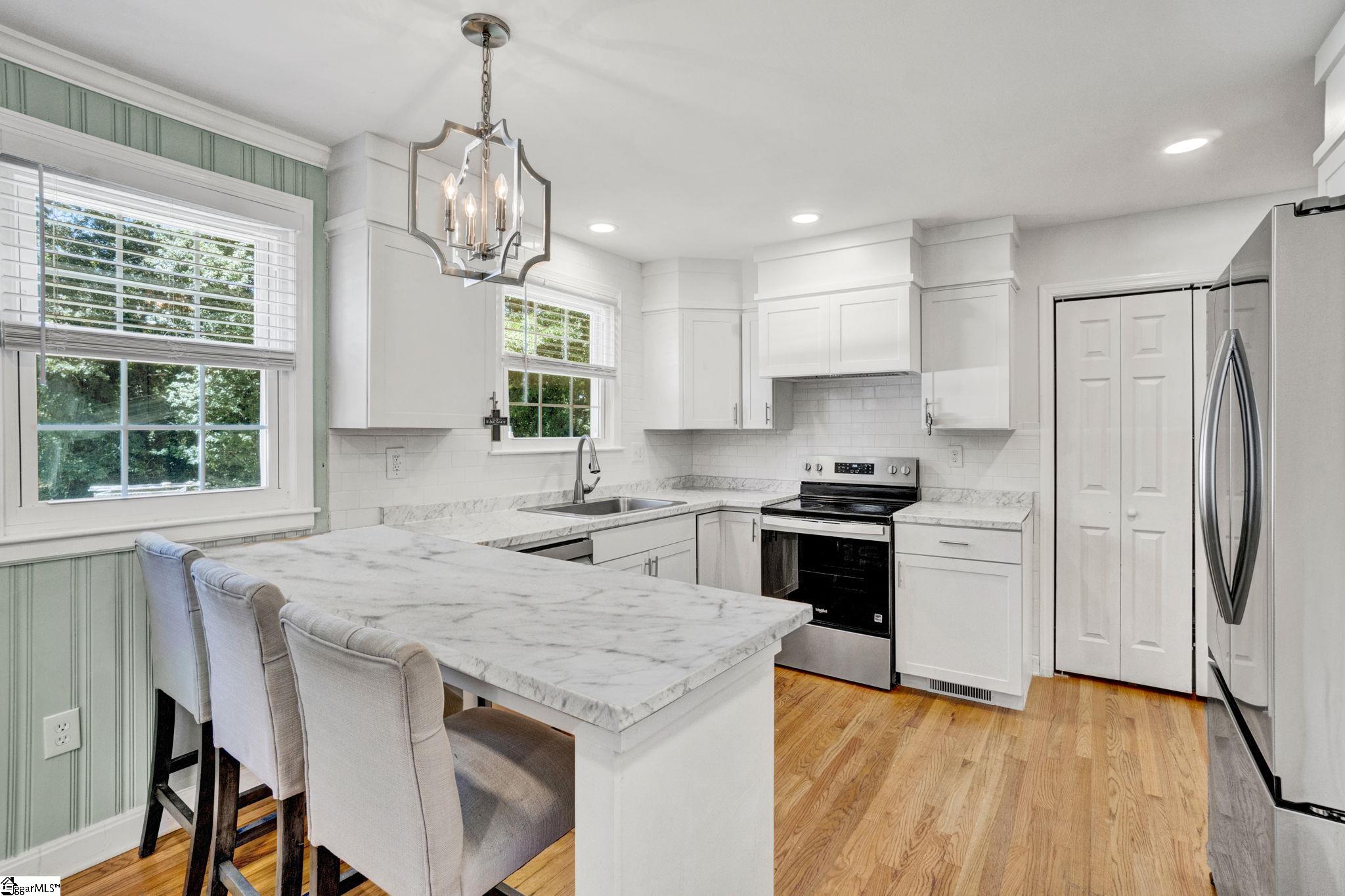 122 Marlboro Drive Greenville, SC 29605-3426