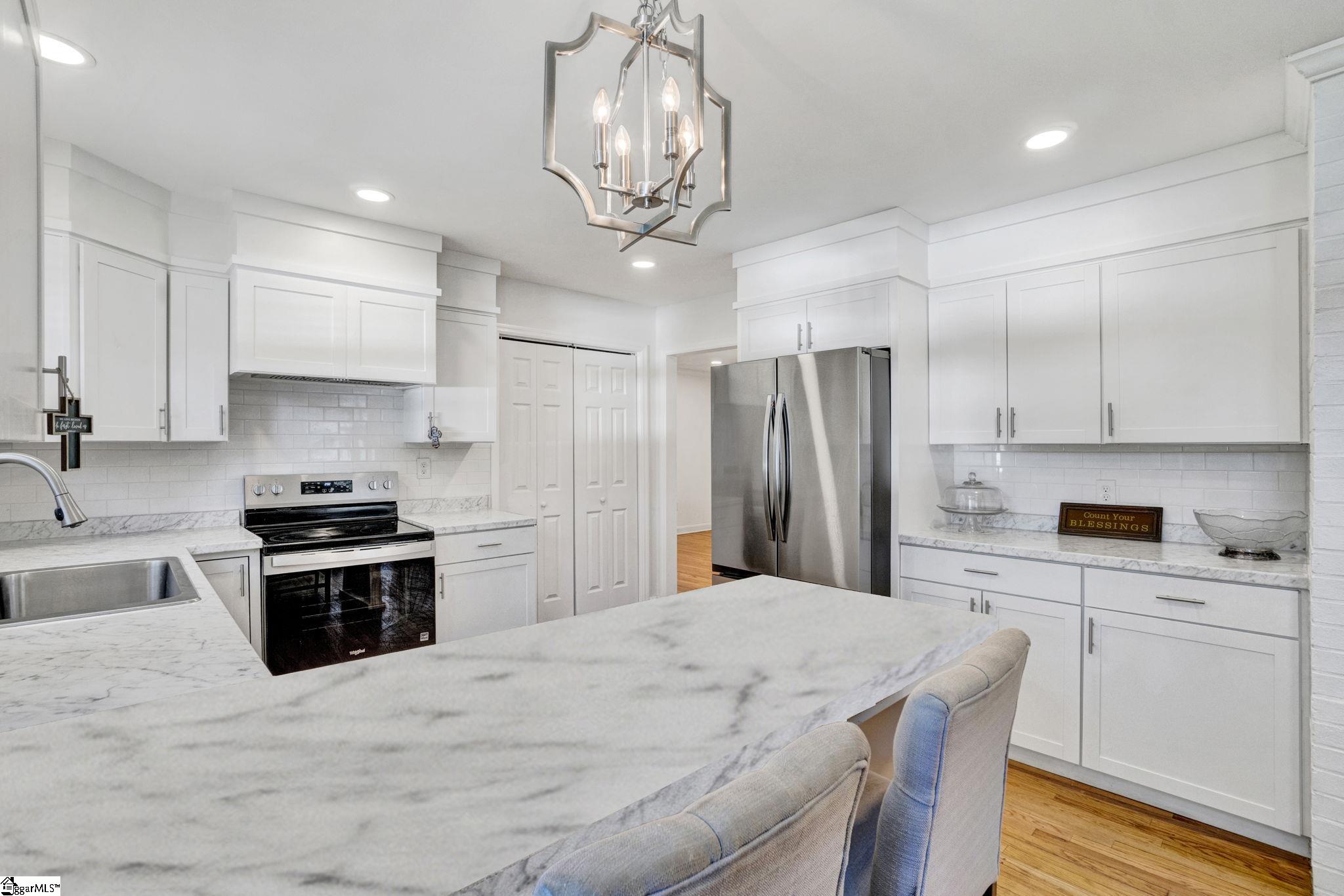 122 Marlboro Drive Greenville, SC 29605-3426