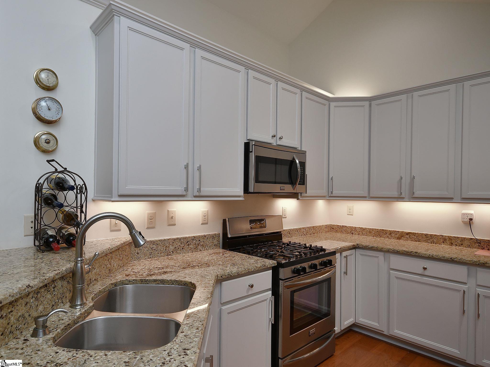 215 Sunset Glory Lane Greenville, SC 29617