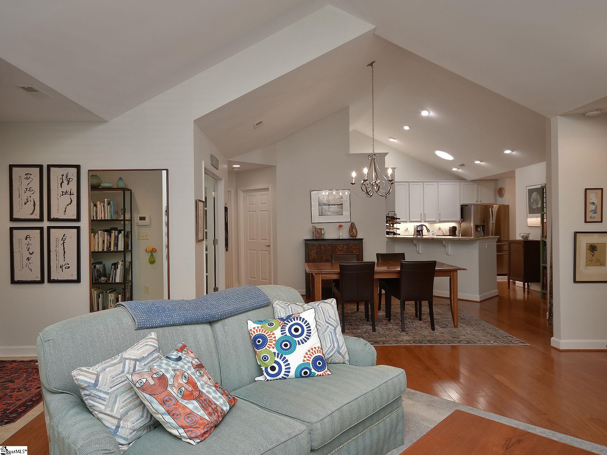 215 Sunset Glory Lane Greenville, SC 29617