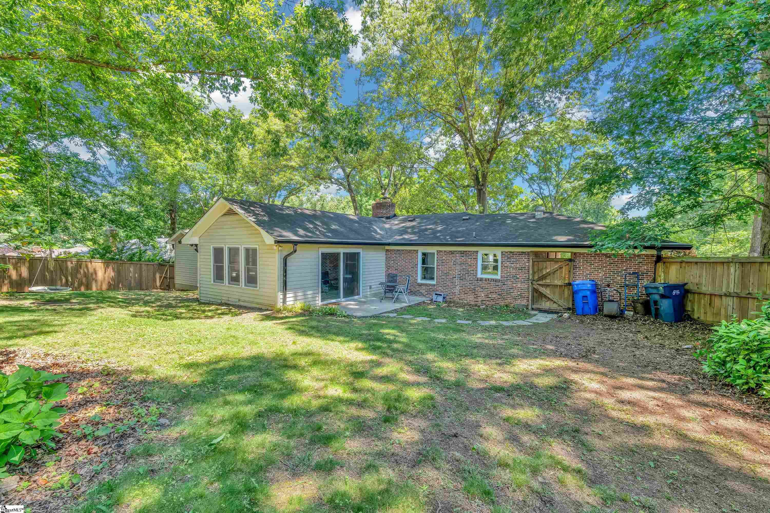 207 Melbourne Lane Greenville, SC 29615