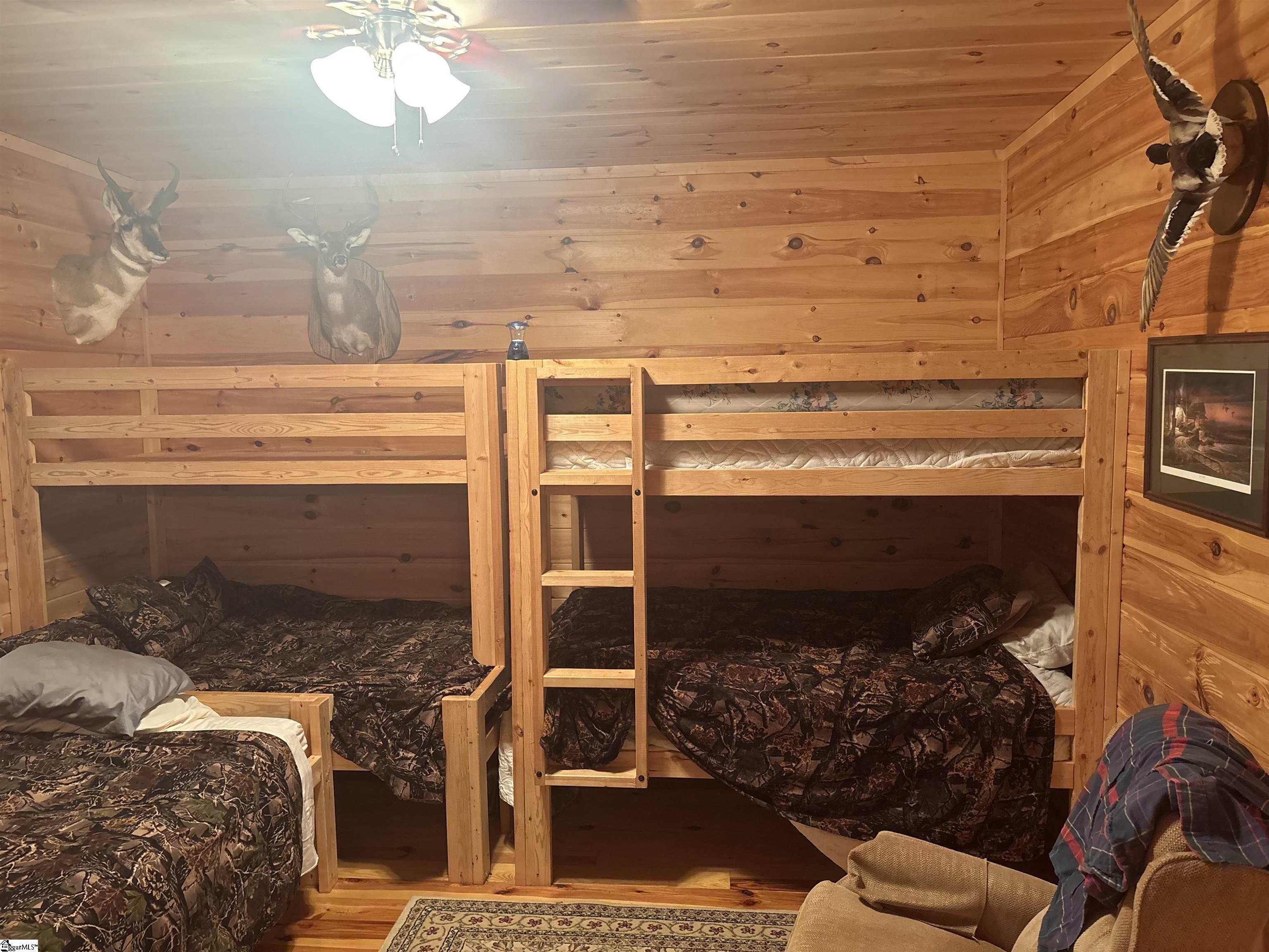 1087 Bobby Facuette Road Jonesville, SC 29353