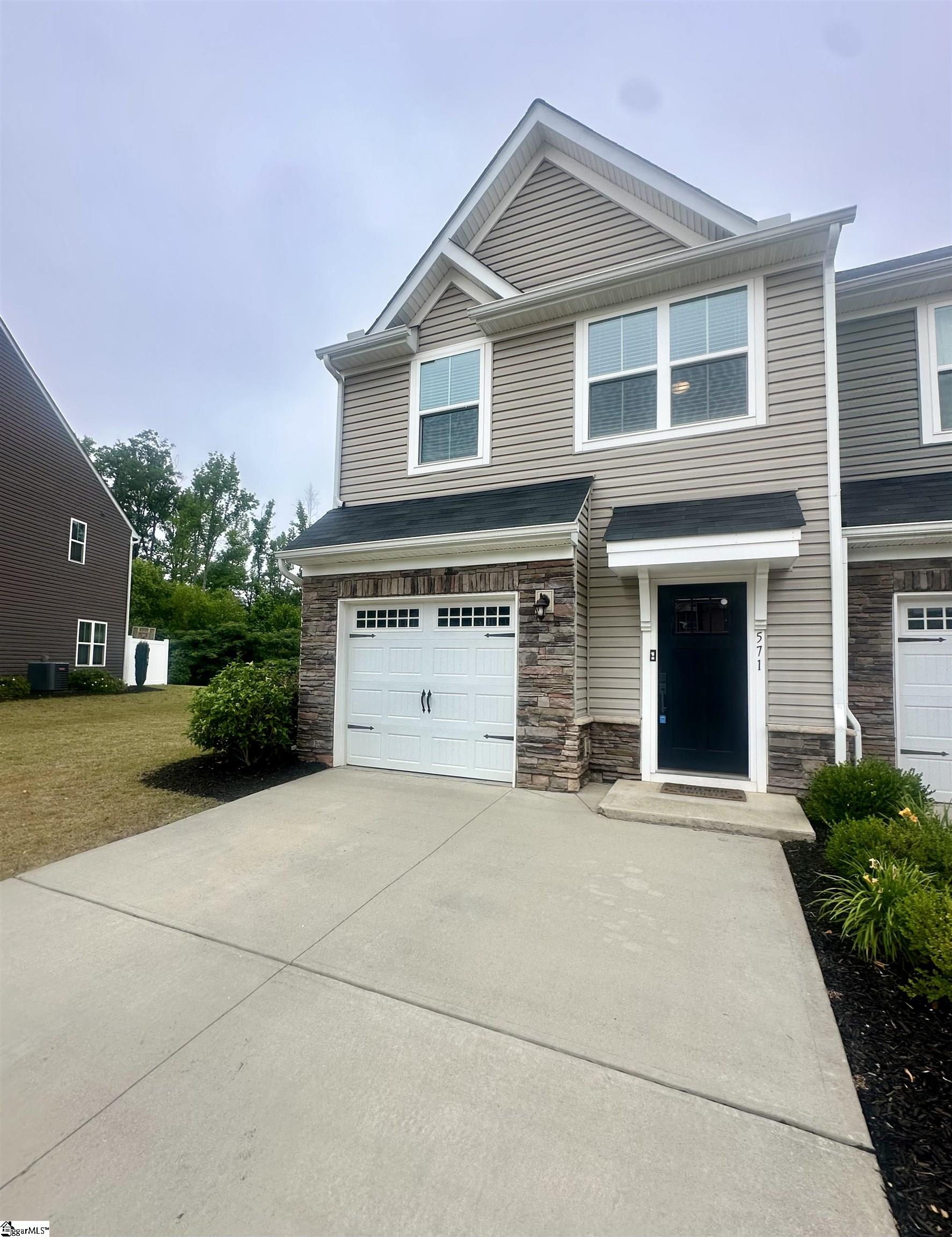 571 Preakness Run Spartanburg, SC 29306