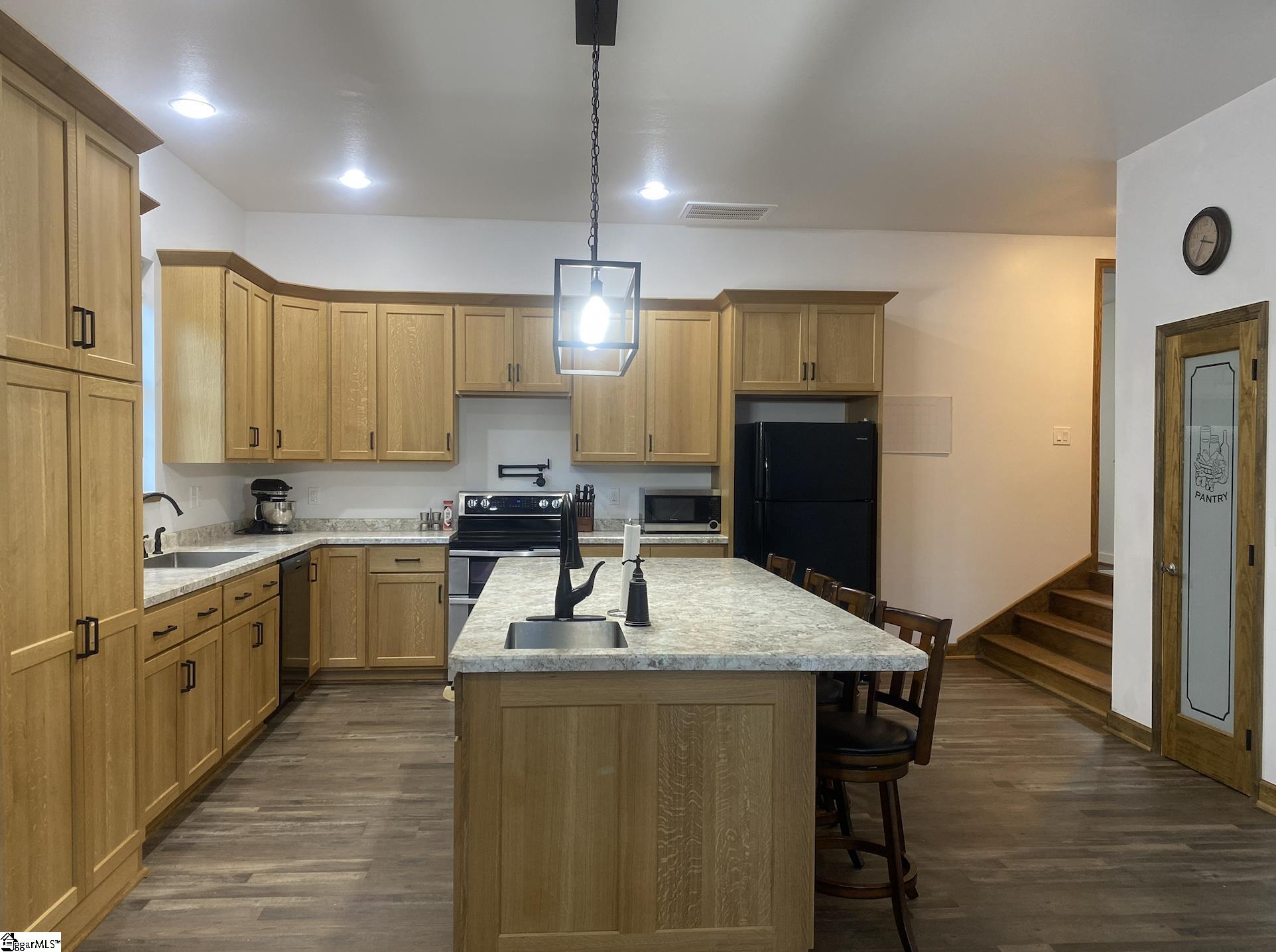 143 Marler Road Gray Court, SC 29645