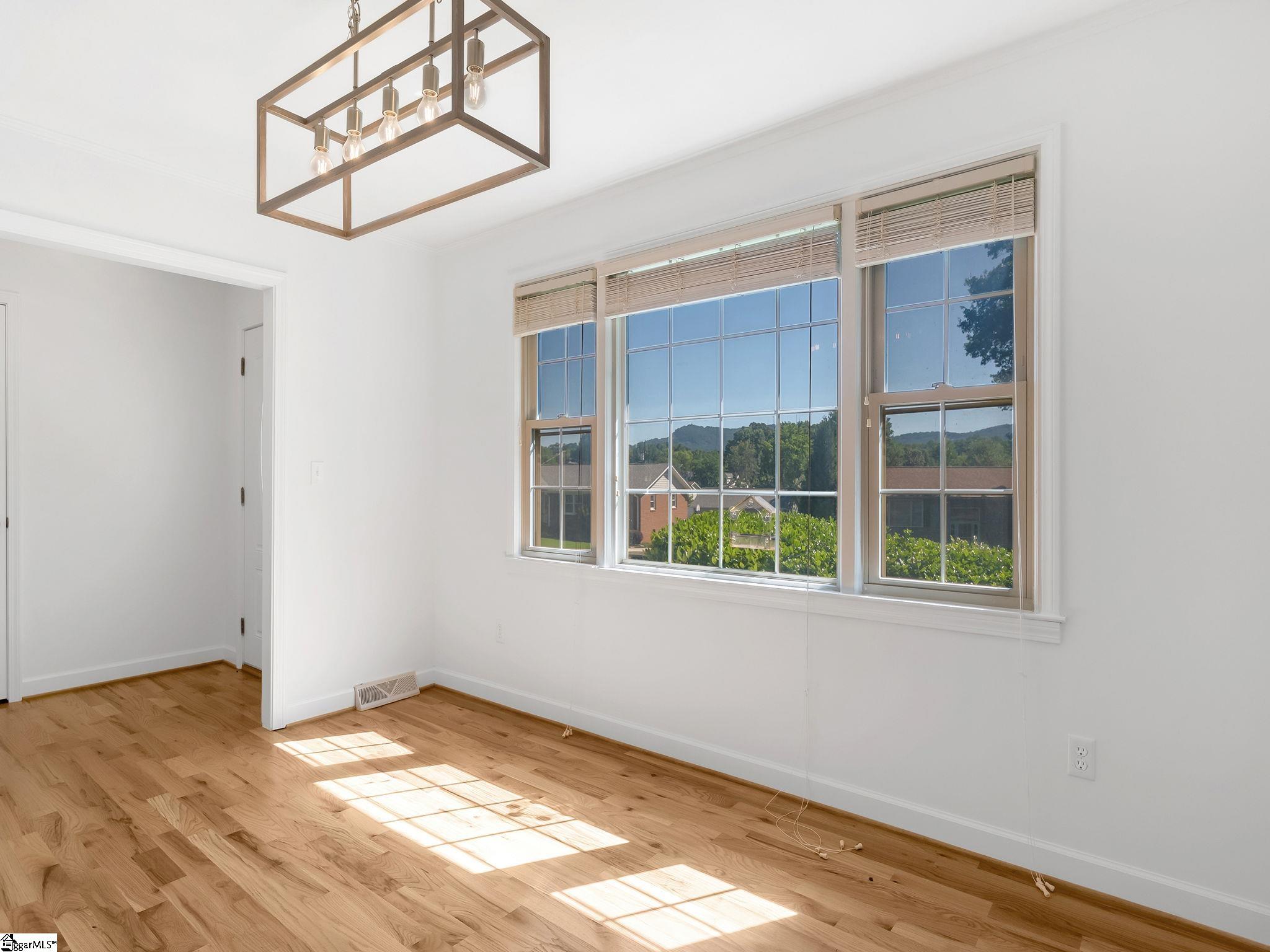 13 Elkhorn Drive Greenville, SC 29617