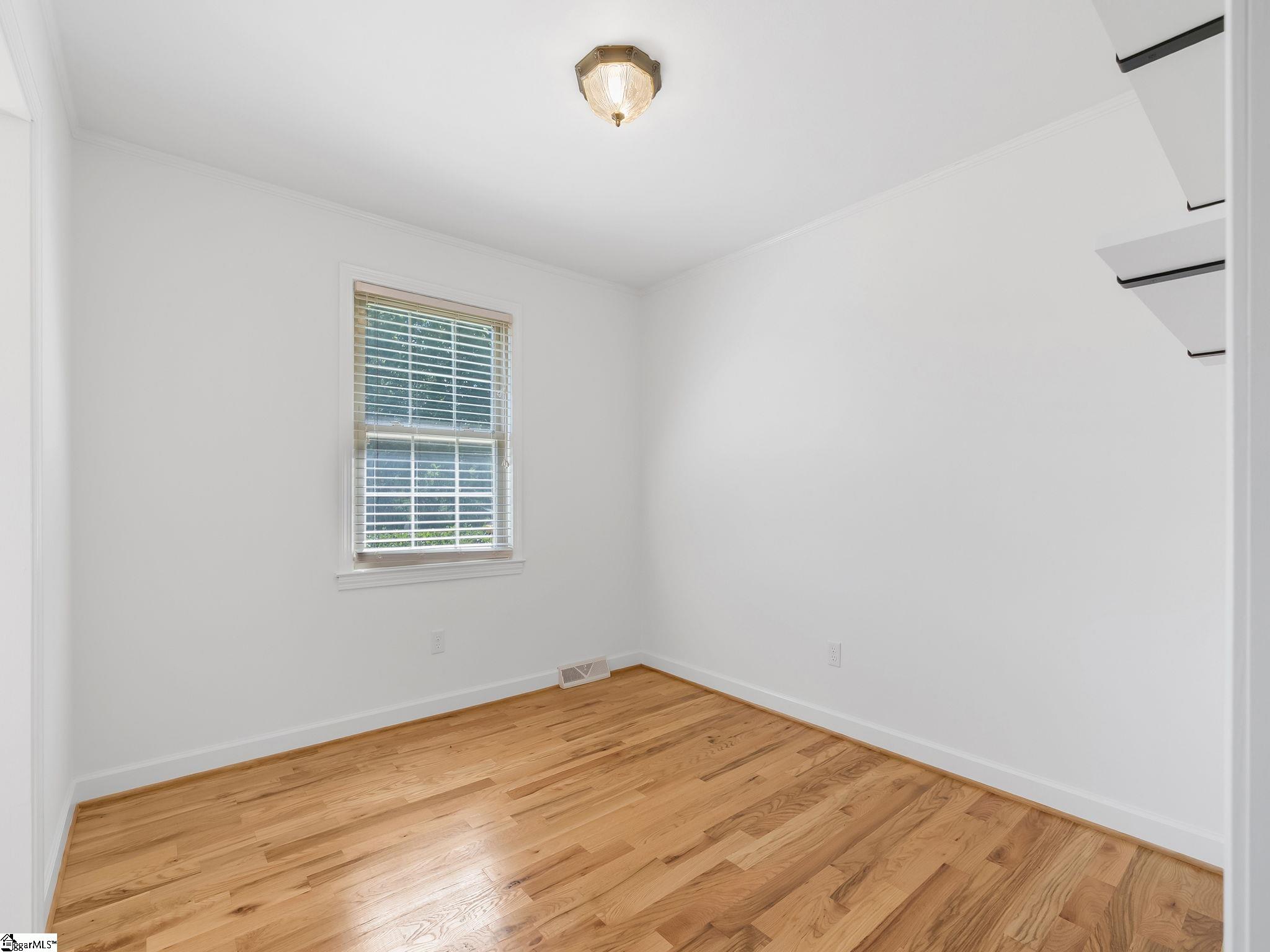 13 Elkhorn Drive Greenville, SC 29617