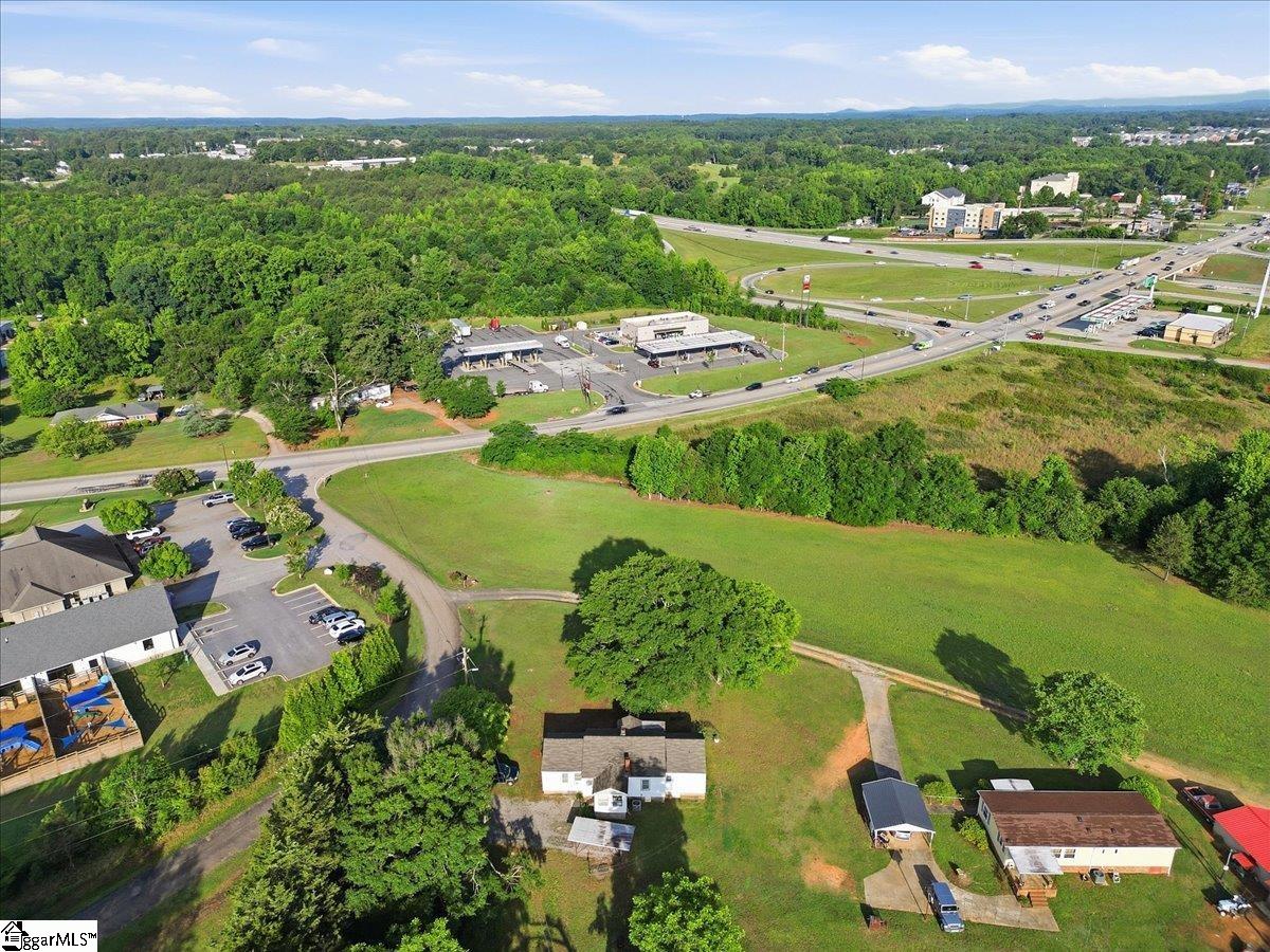 203 Jackson Road Piedmont, SC 29673
