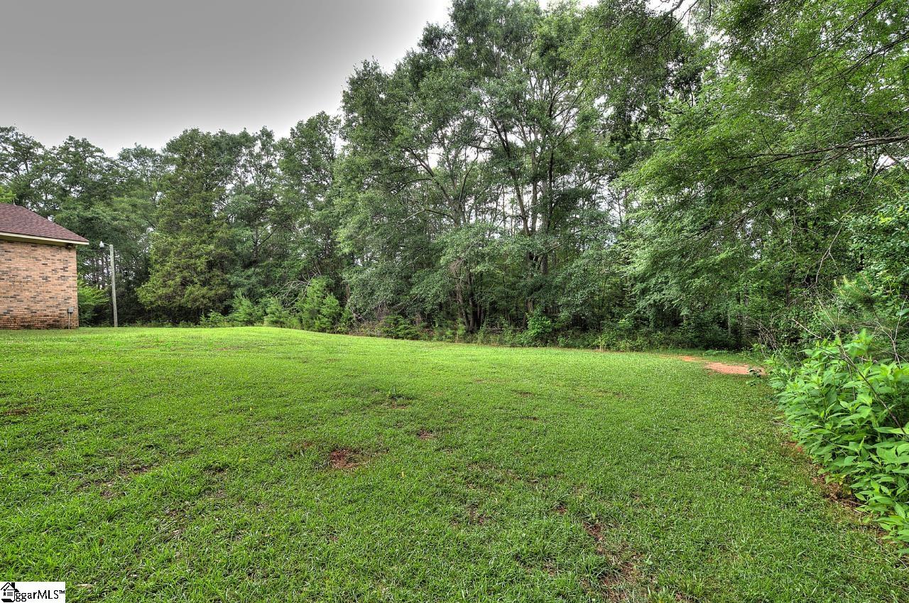 503 Edgewater Road Woodruff, SC 29388