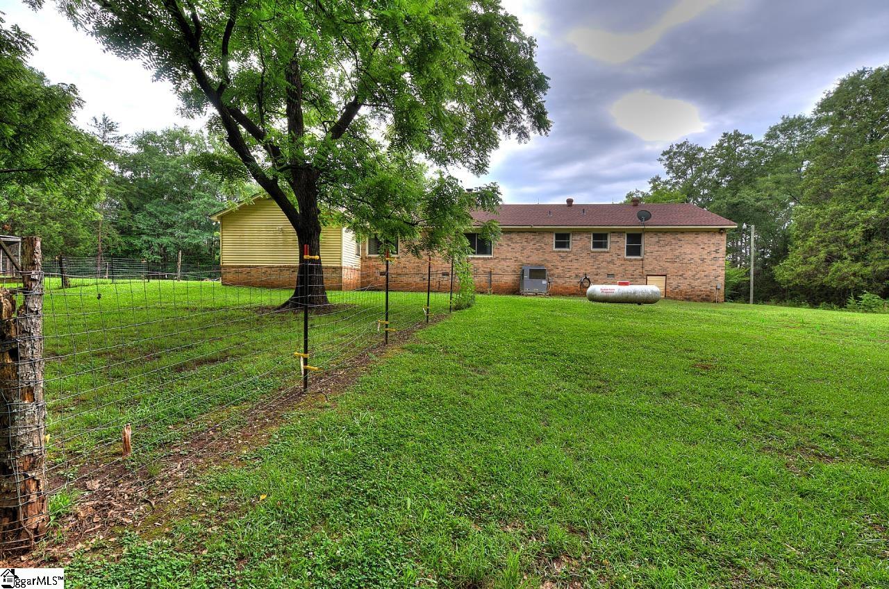 503 Edgewater Road Woodruff, SC 29388