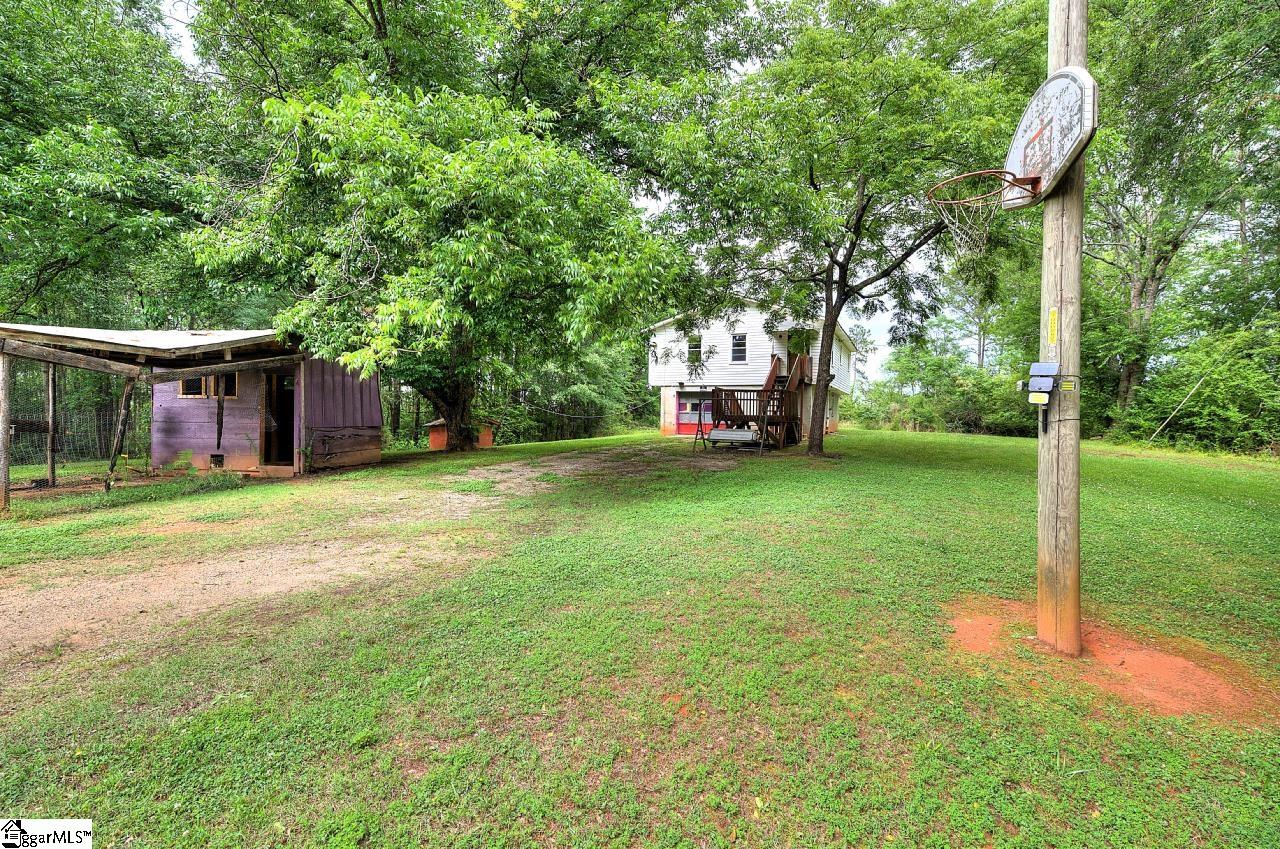 503 Edgewater Road Woodruff, SC 29388