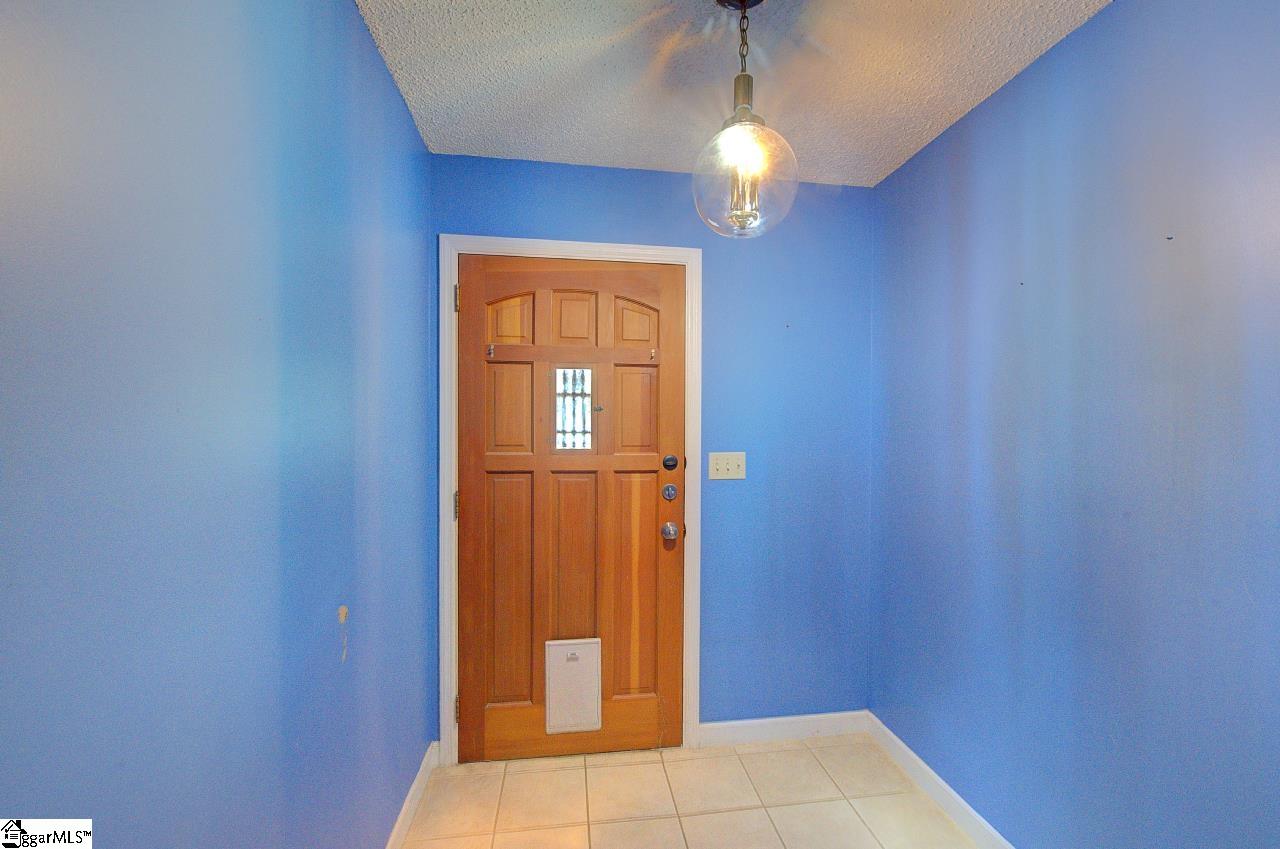 503 Edgewater Road Woodruff, SC 29388