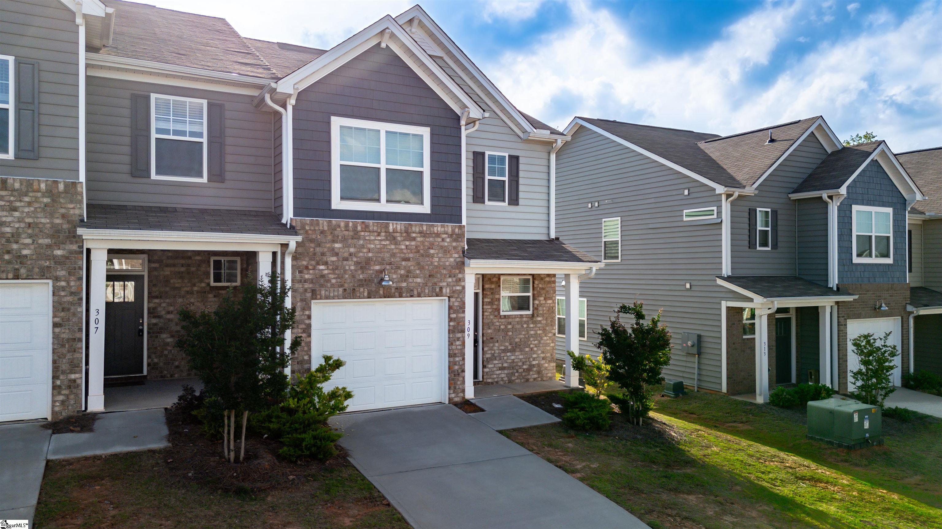 309 E Compass Way Easley, SC 29640