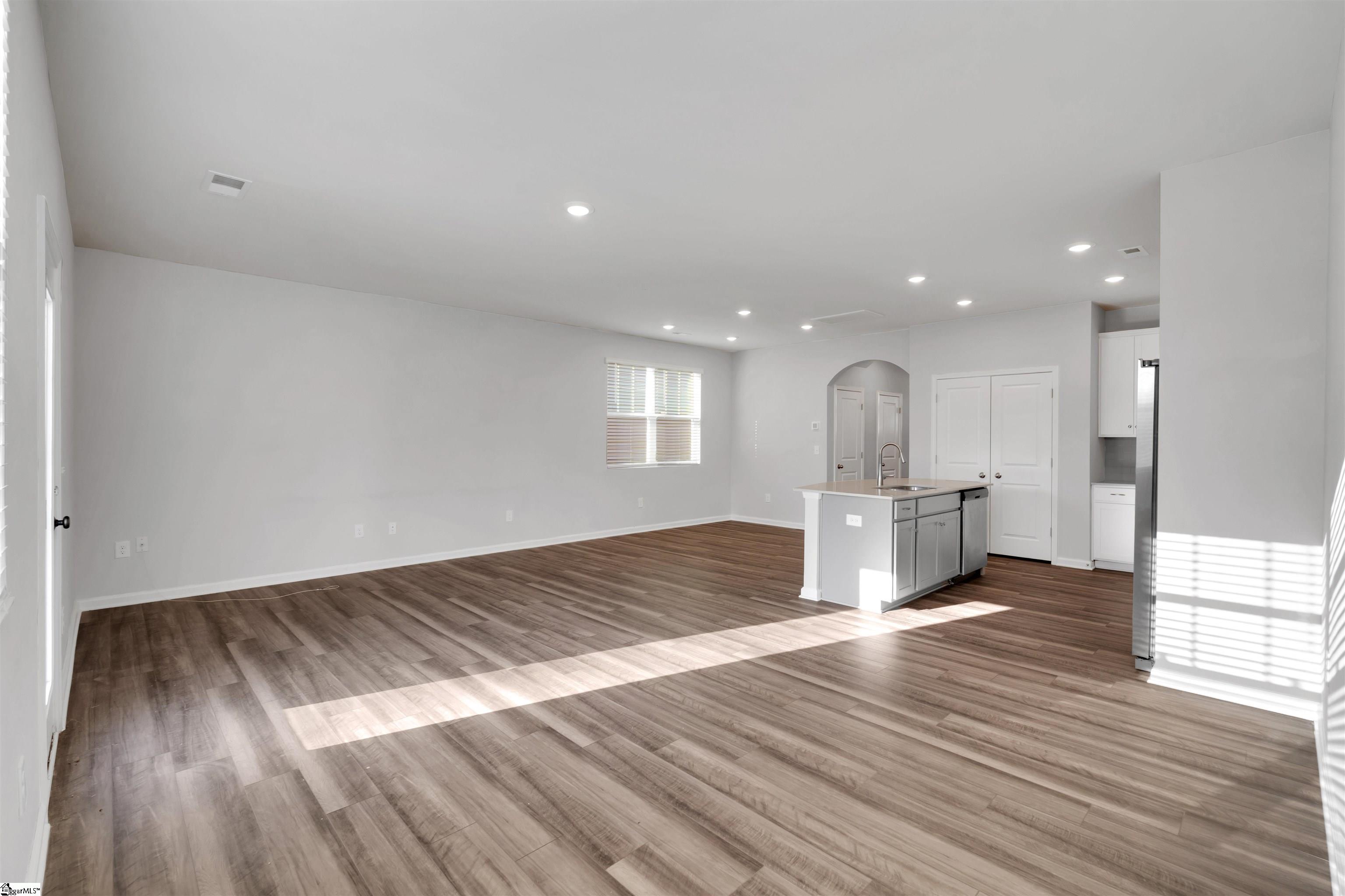 309 E Compass Way Easley, SC 29640