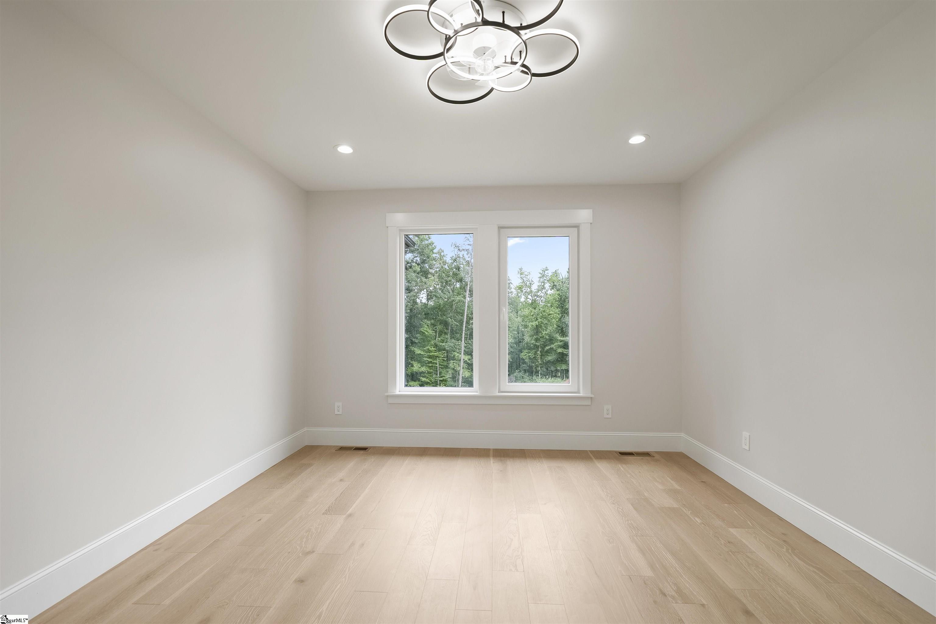 1026 Lakewood Drive Anderson, SC 29625