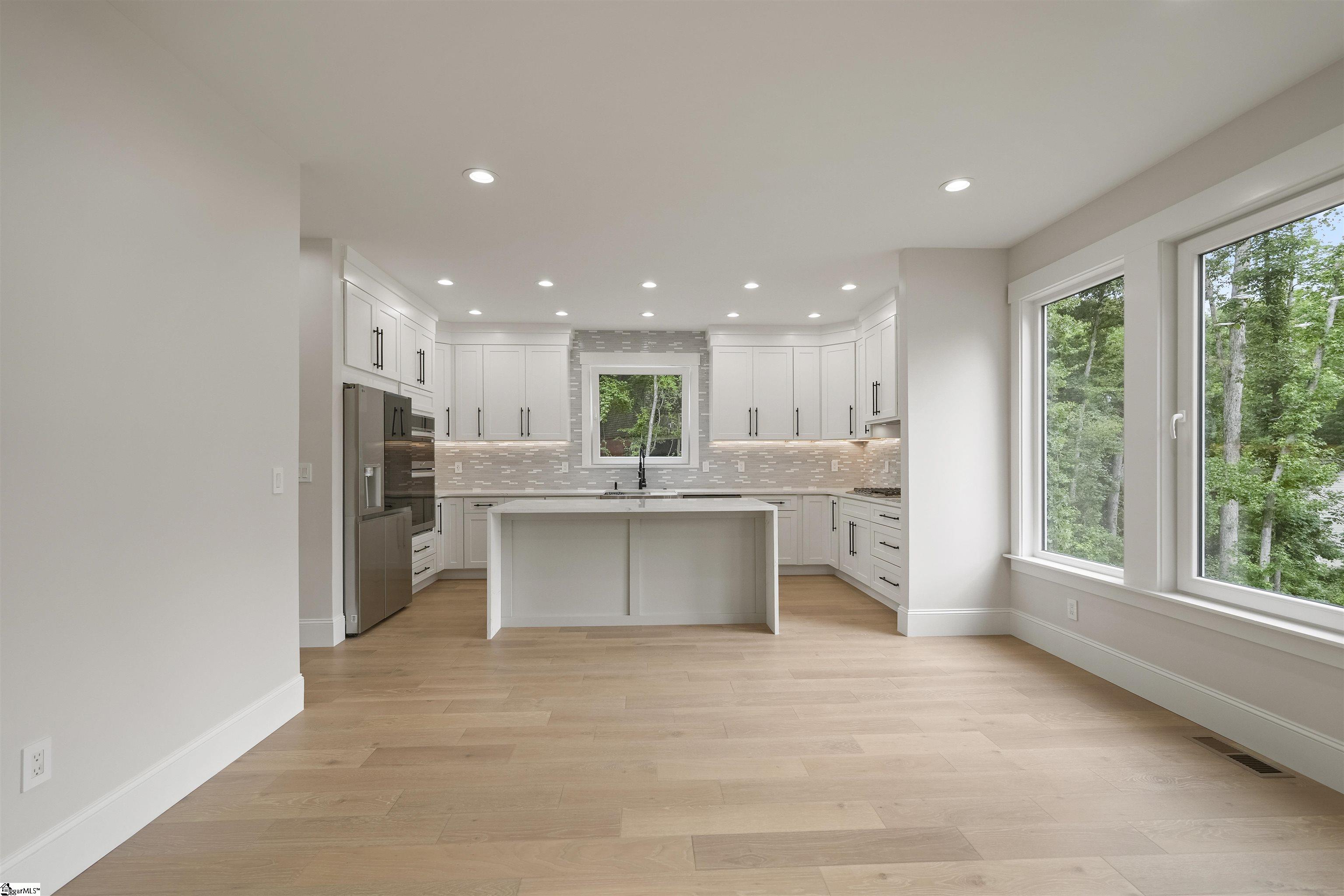 1026 Lakewood Drive Anderson, SC 29625