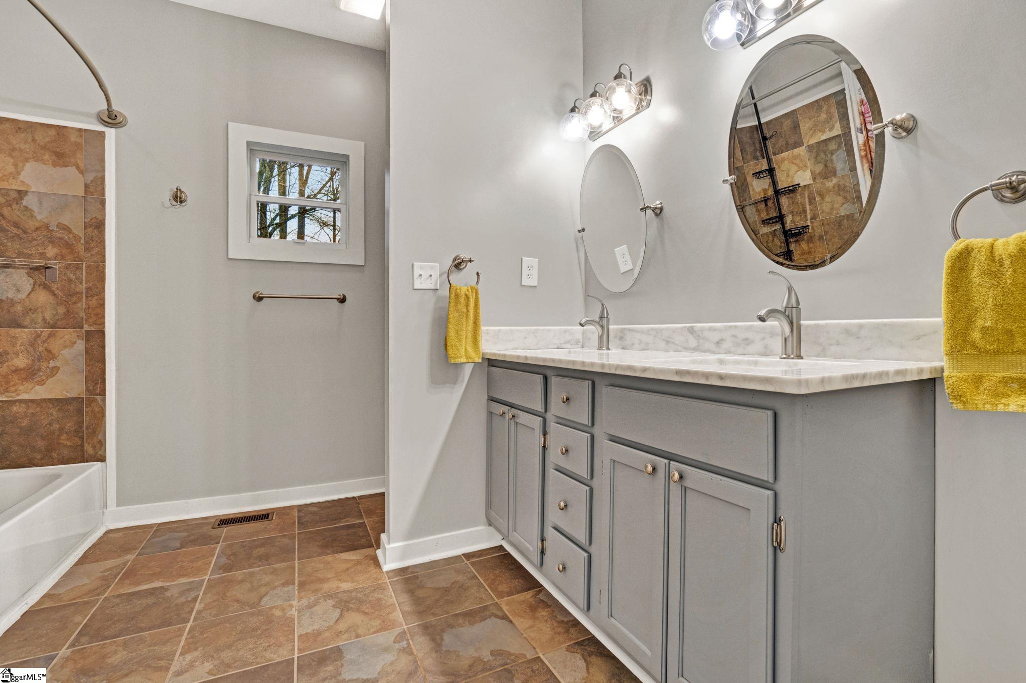 736 Three Wood Lane Woodruff, SC 29388