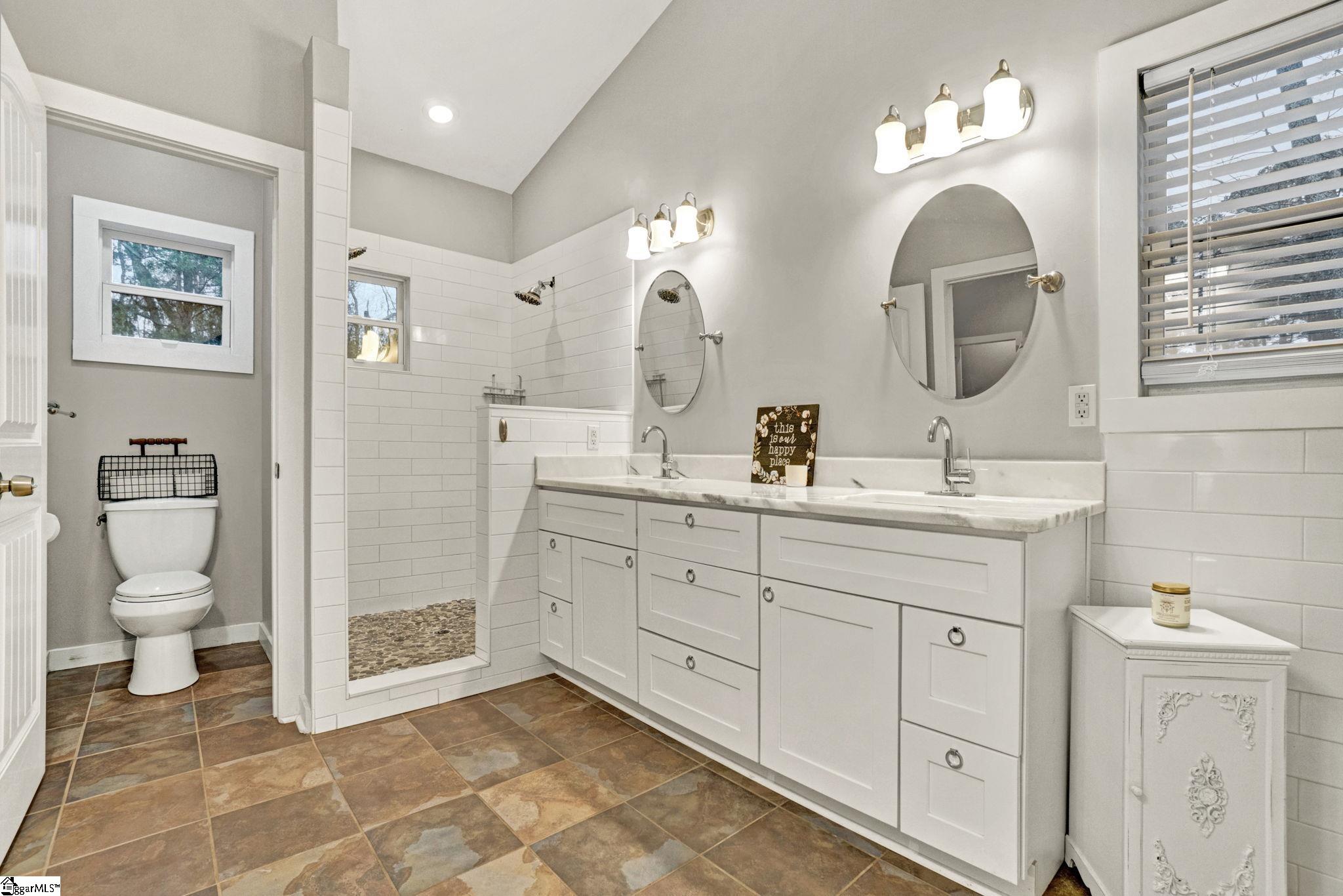 736 Three Wood Lane Woodruff, SC 29388