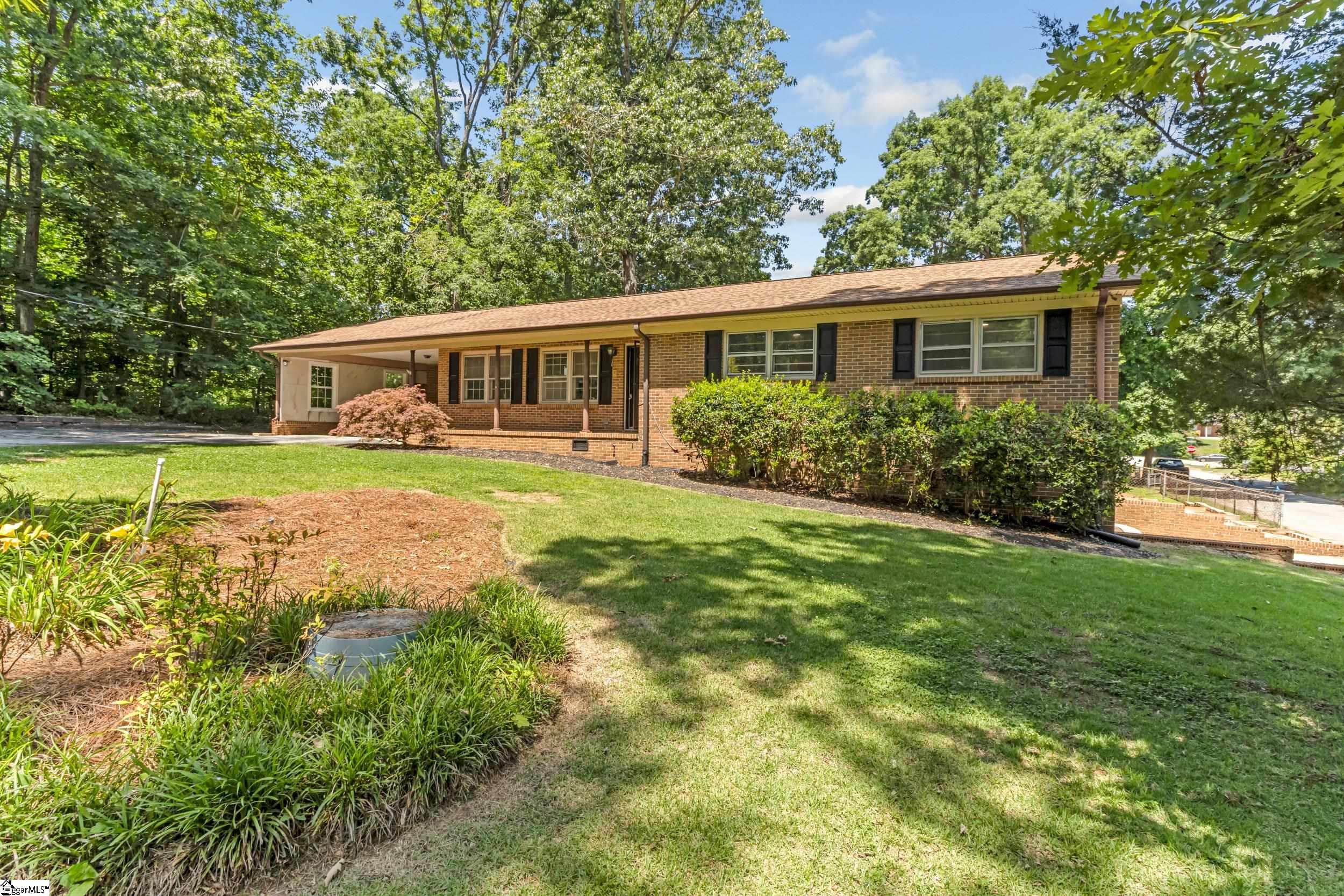 402 Woodley Road, Spartanburg SC 29306,Spartanburg,Spartanburg,Residential