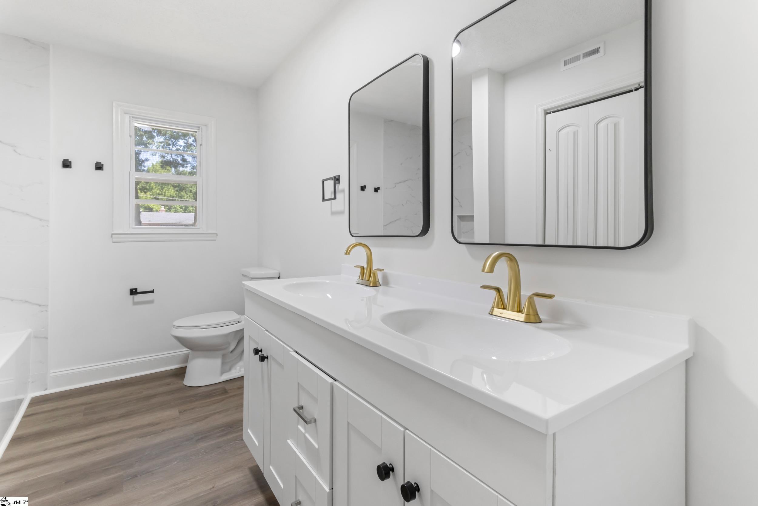 402 Woodley Road Spartanburg, SC 29306