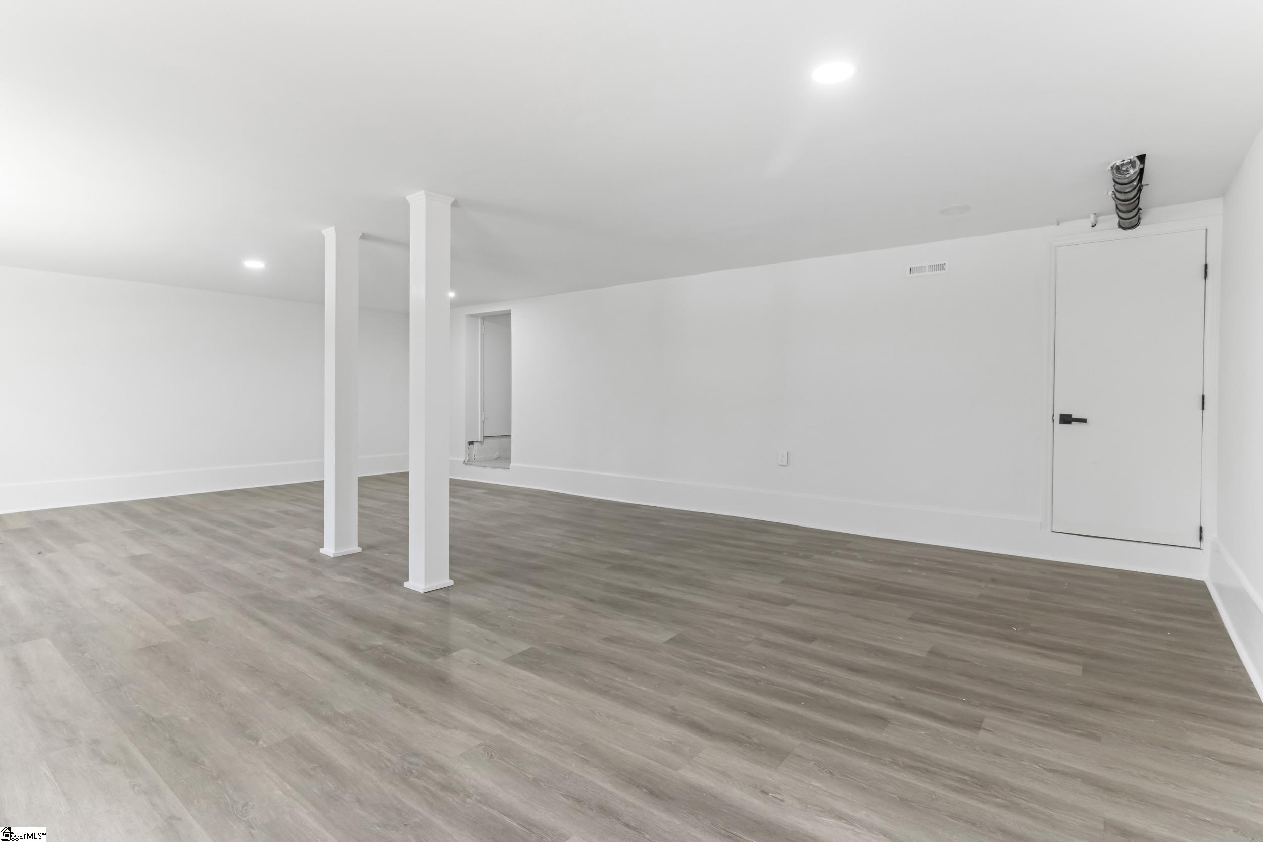 402 Woodley Road Spartanburg, SC 29306