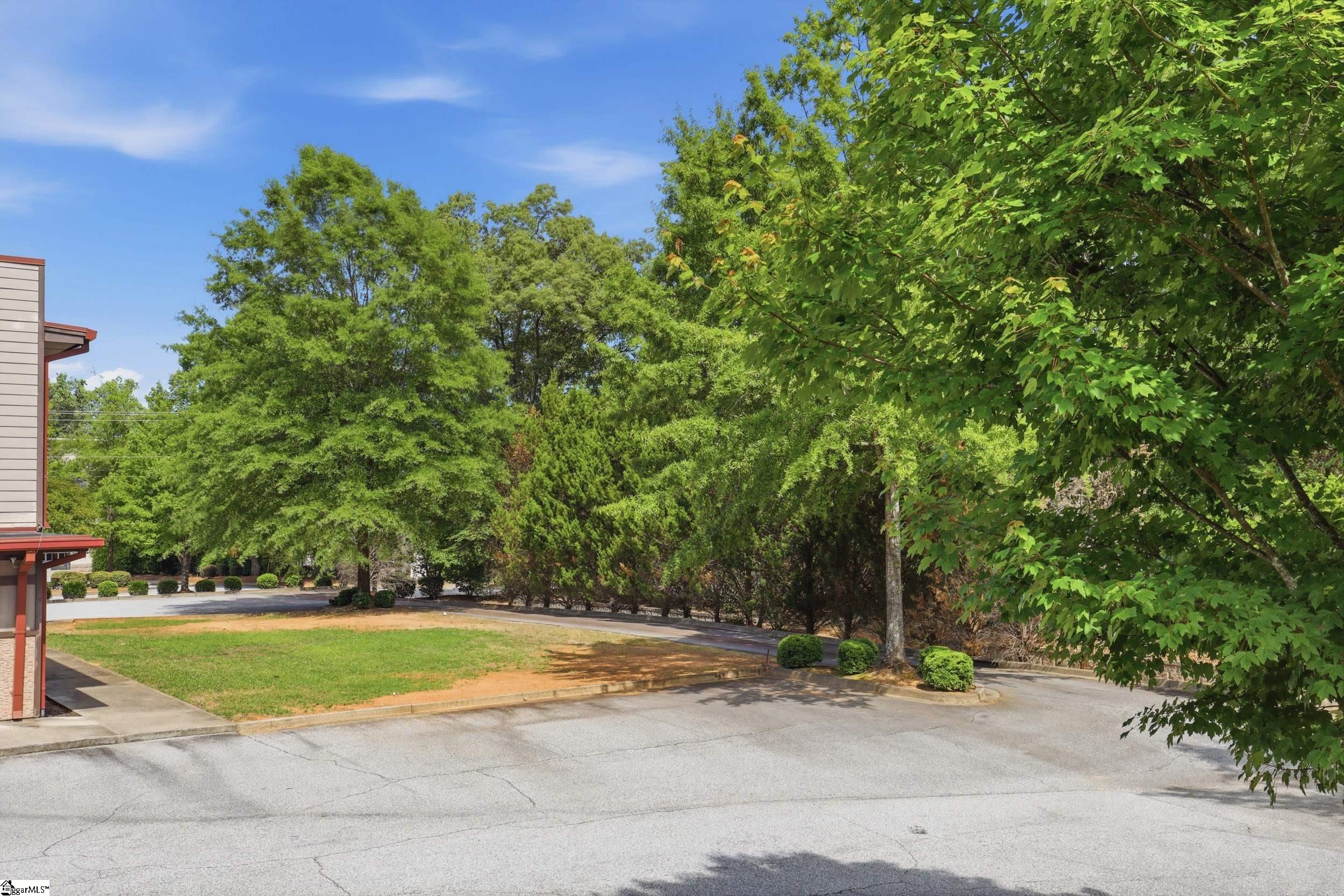 142 Mall Connector Road Greenville, SC 29607