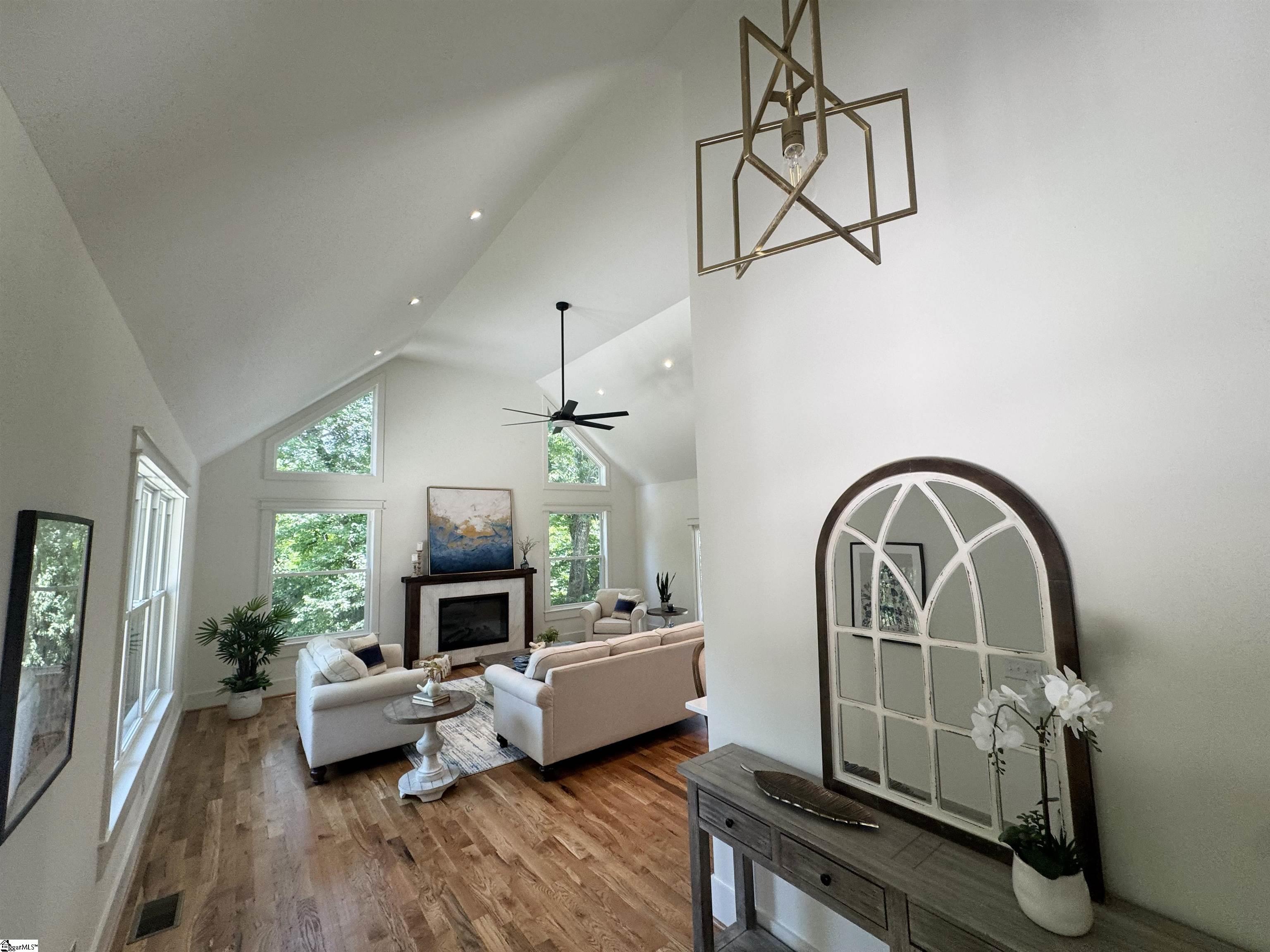 34 Nora Drive Greenville, SC 29609