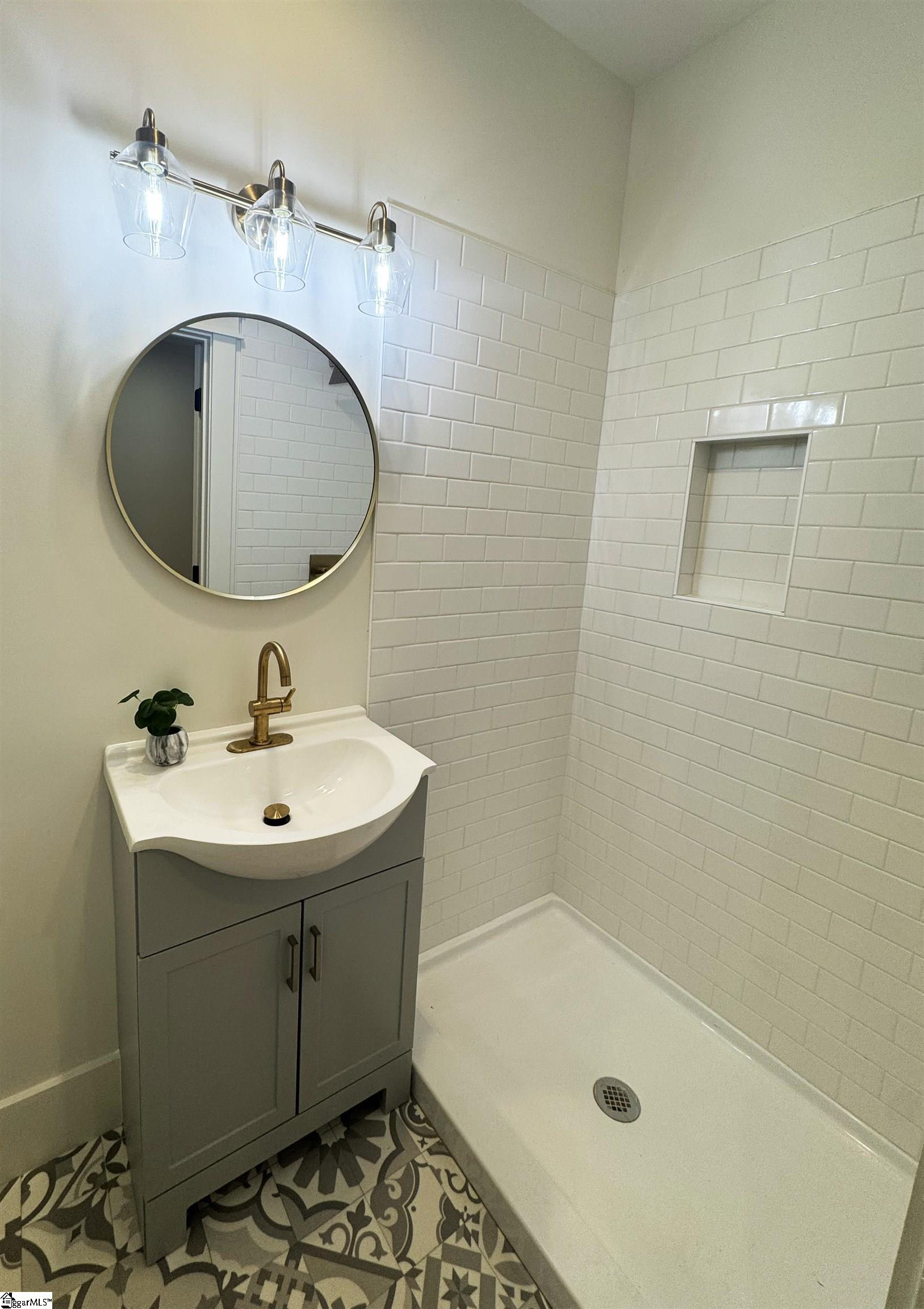 34 Nora Drive Greenville, SC 29609