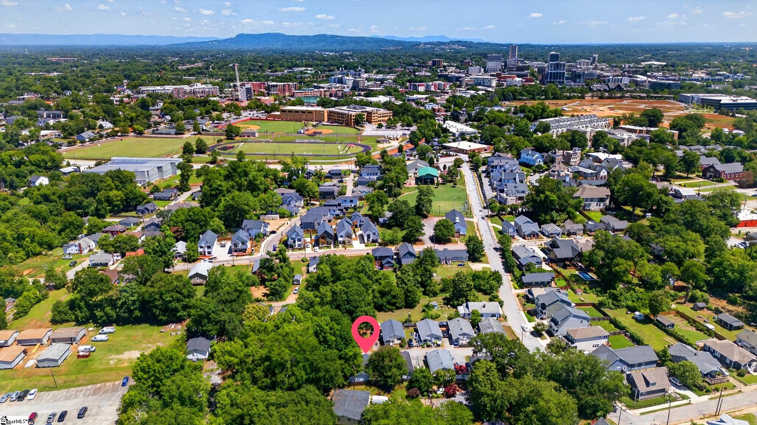 7 Burns Circle Greenville, SC 29605