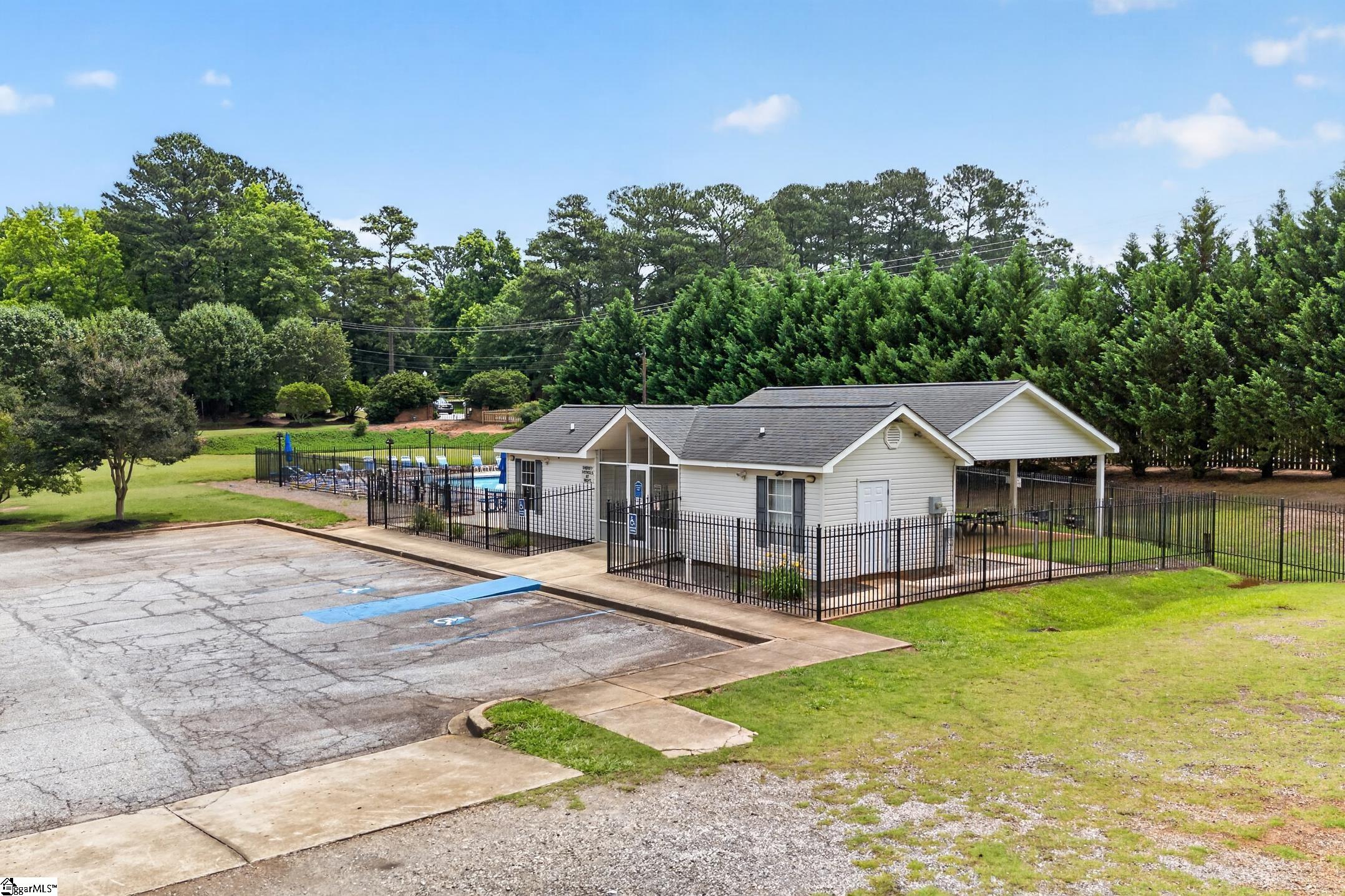 207 Hunters Lane Anderson, SC 29625