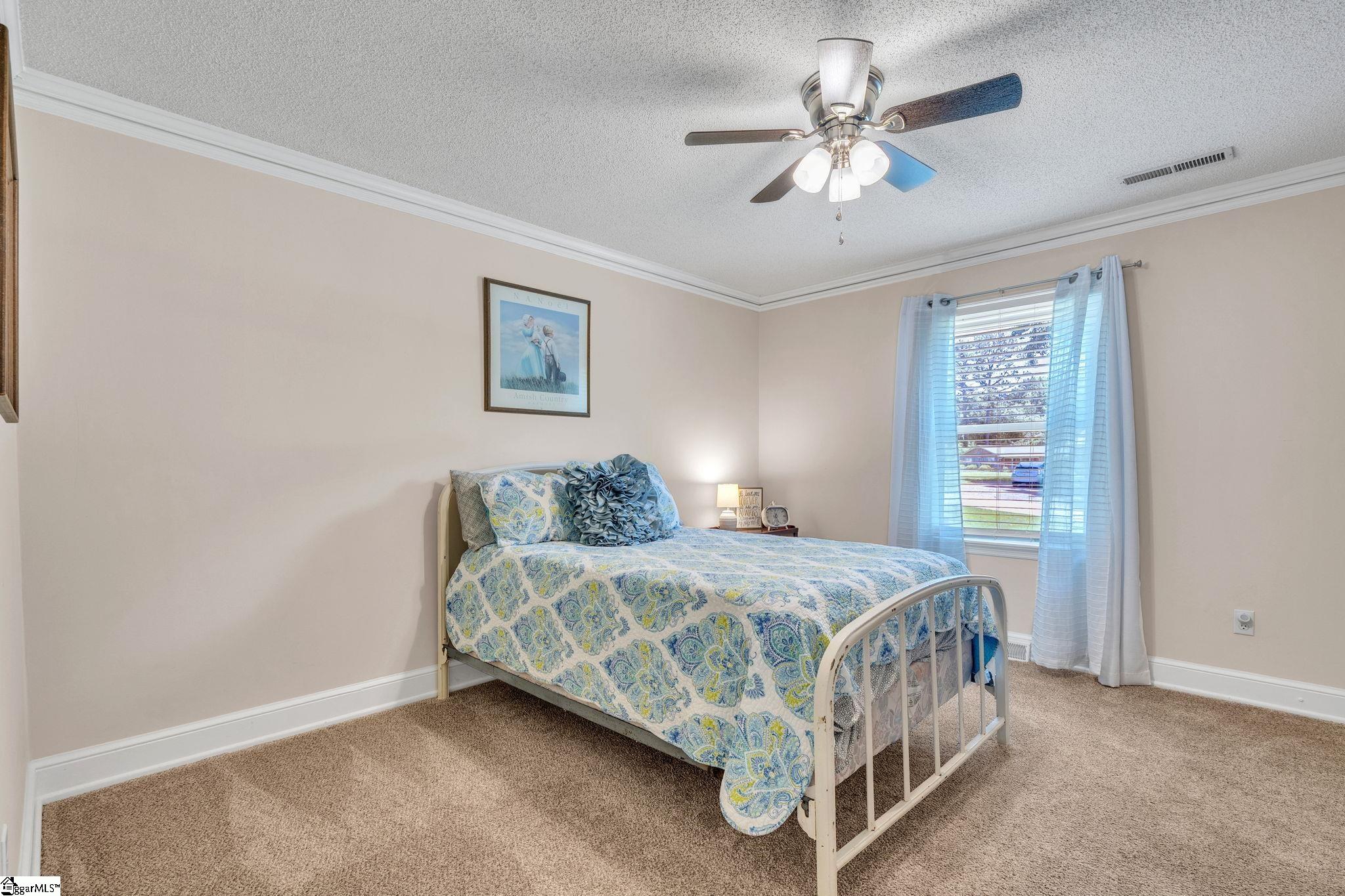 2803 Woodridge Drive Anderson, SC 29621