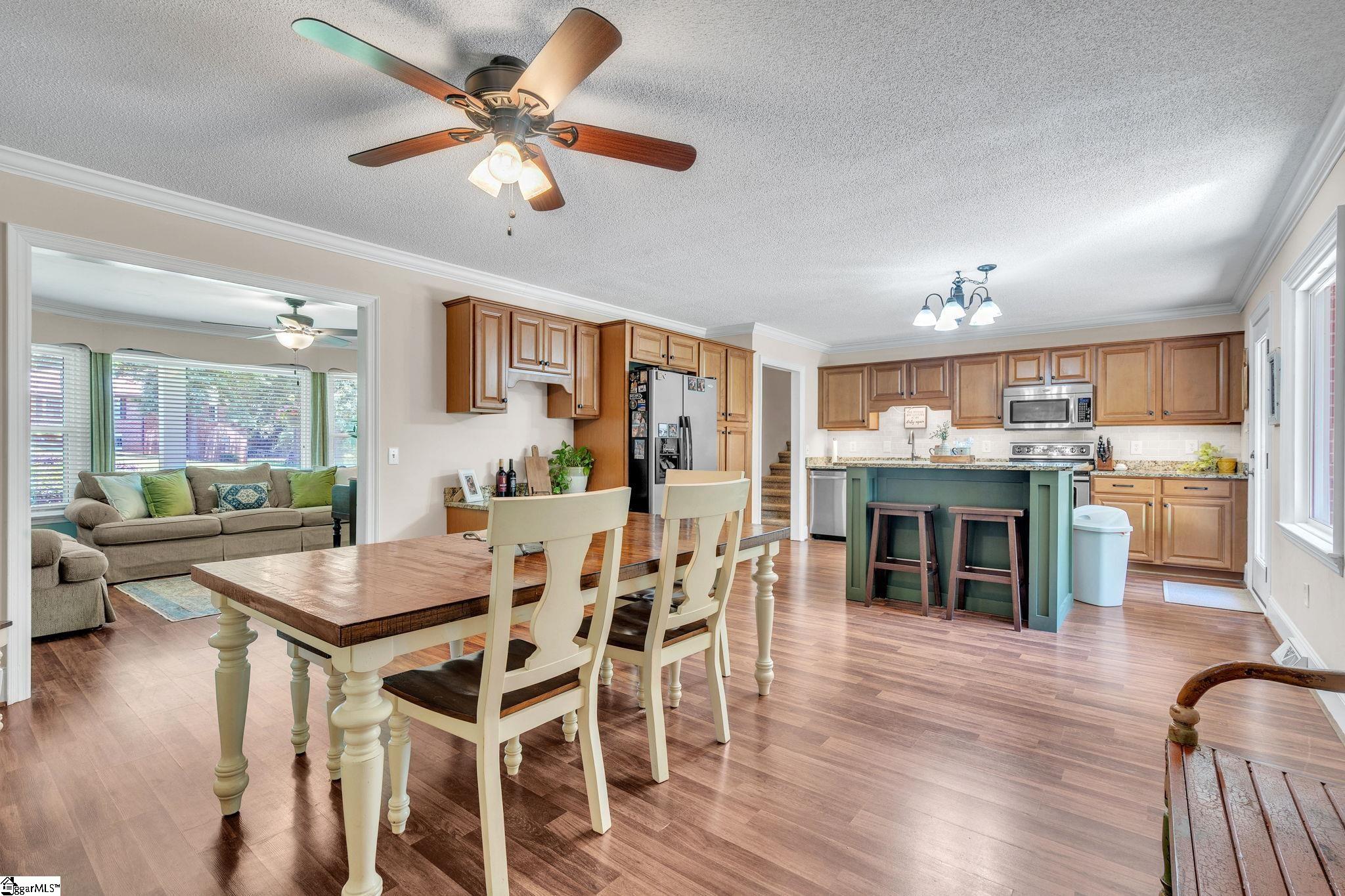 2803 Woodridge Drive Anderson, SC 29621