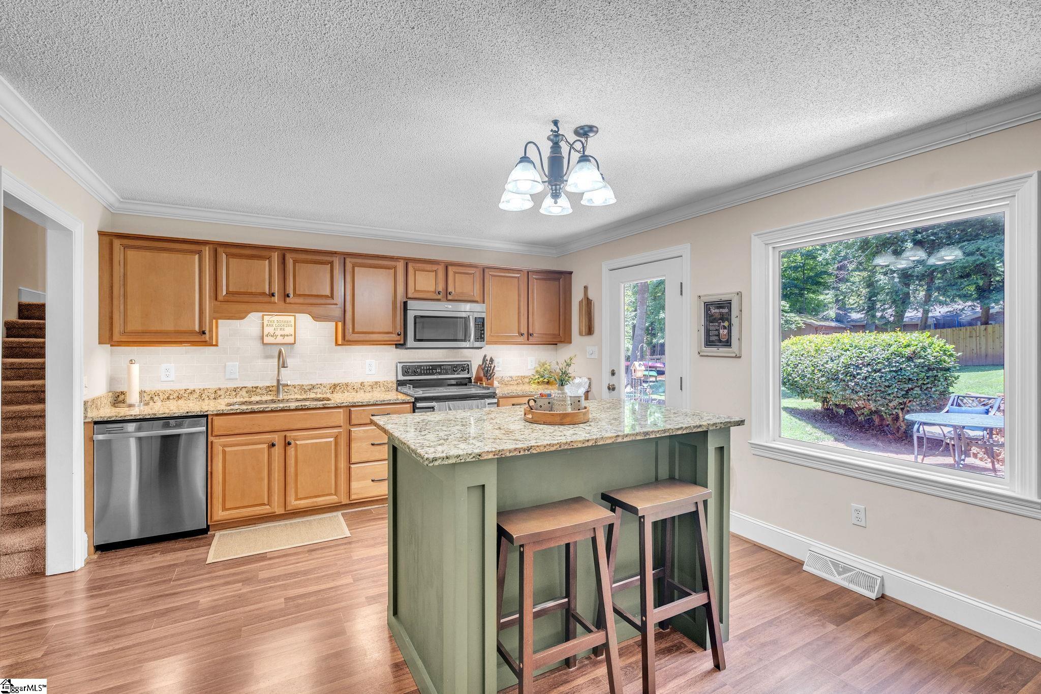 2803 Woodridge Drive Anderson, SC 29621