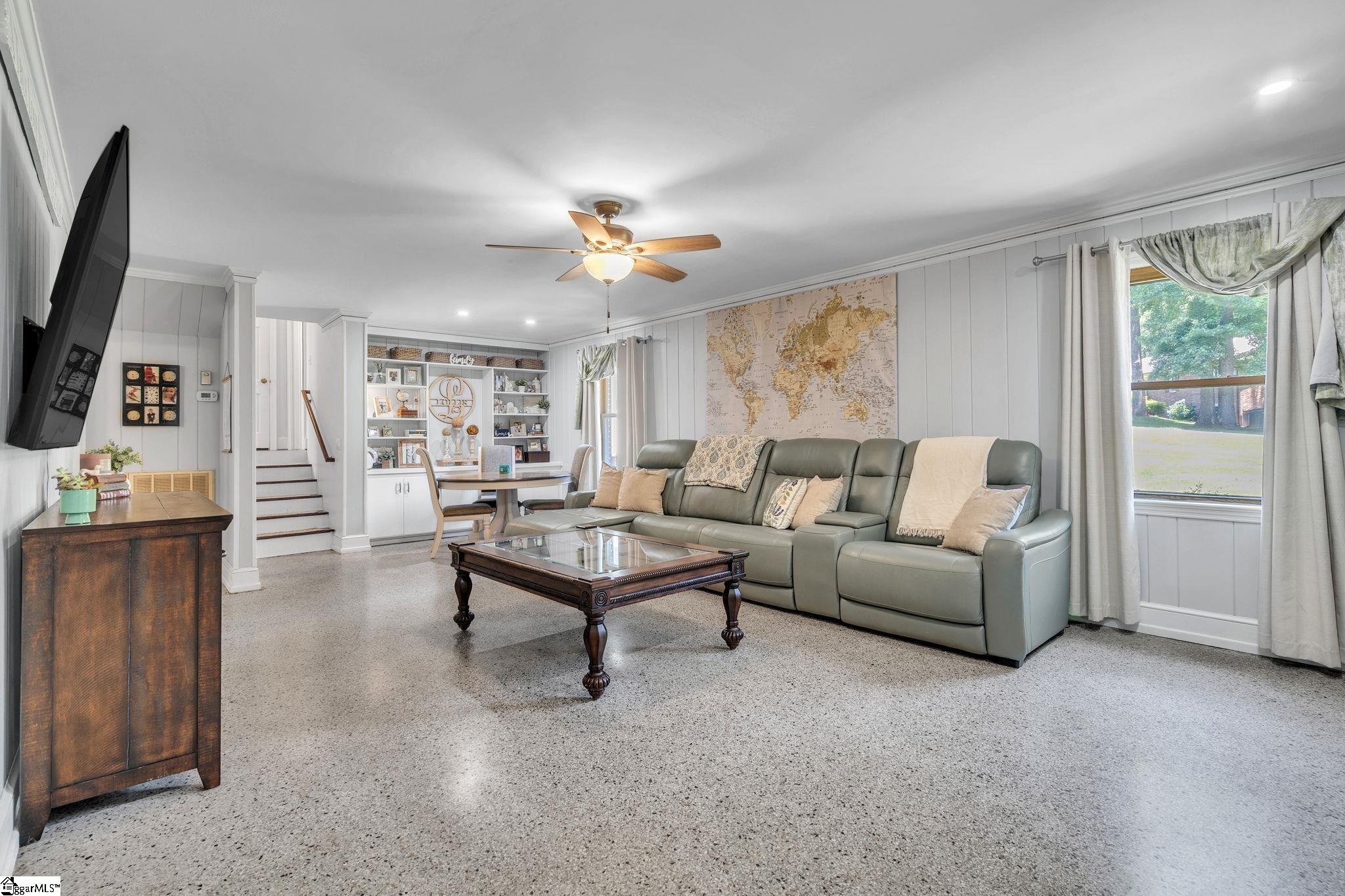 2803 Woodridge Drive Anderson, SC 29621