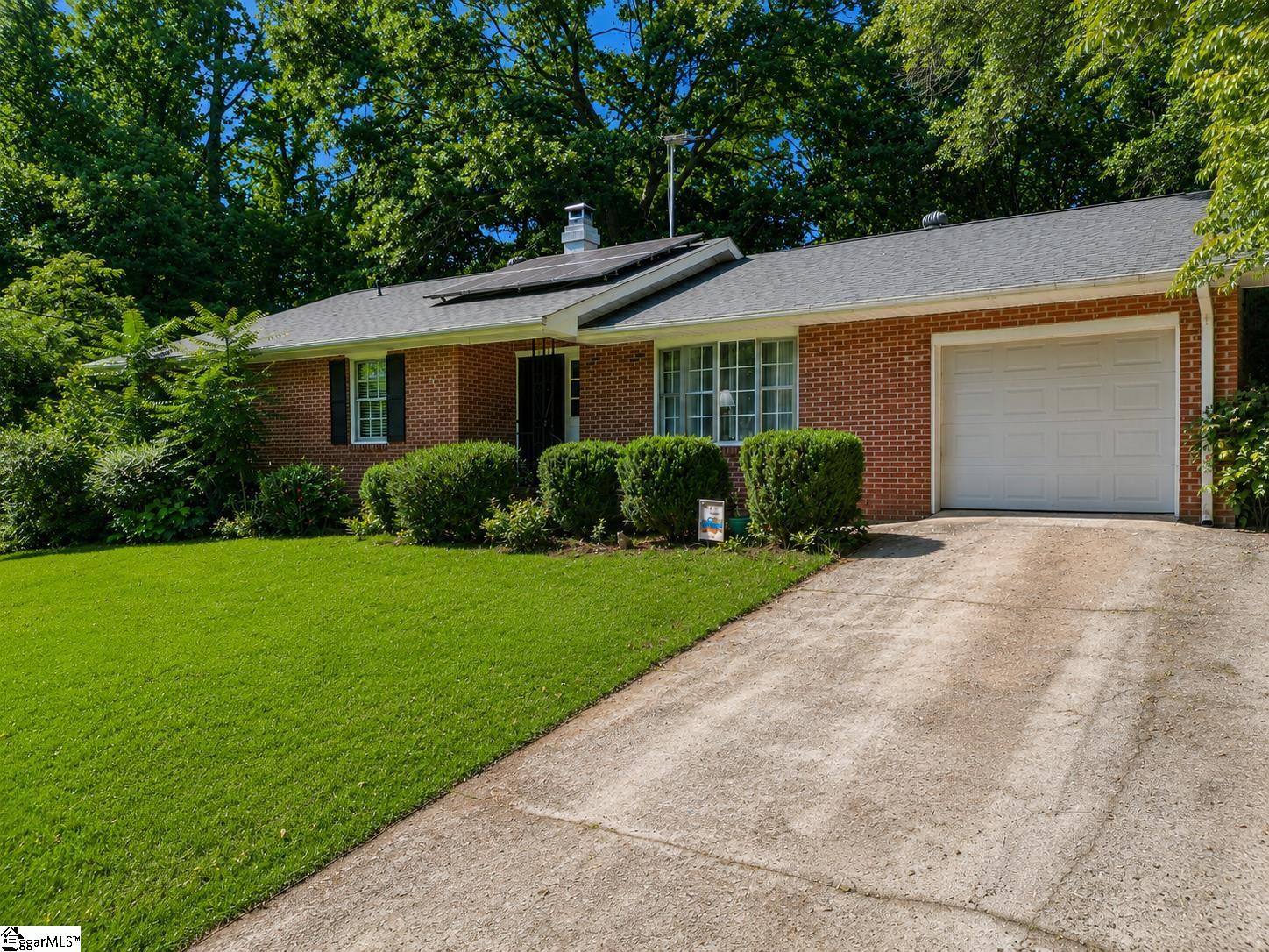 4 Merry Dale Lane Greenville, SC 29617