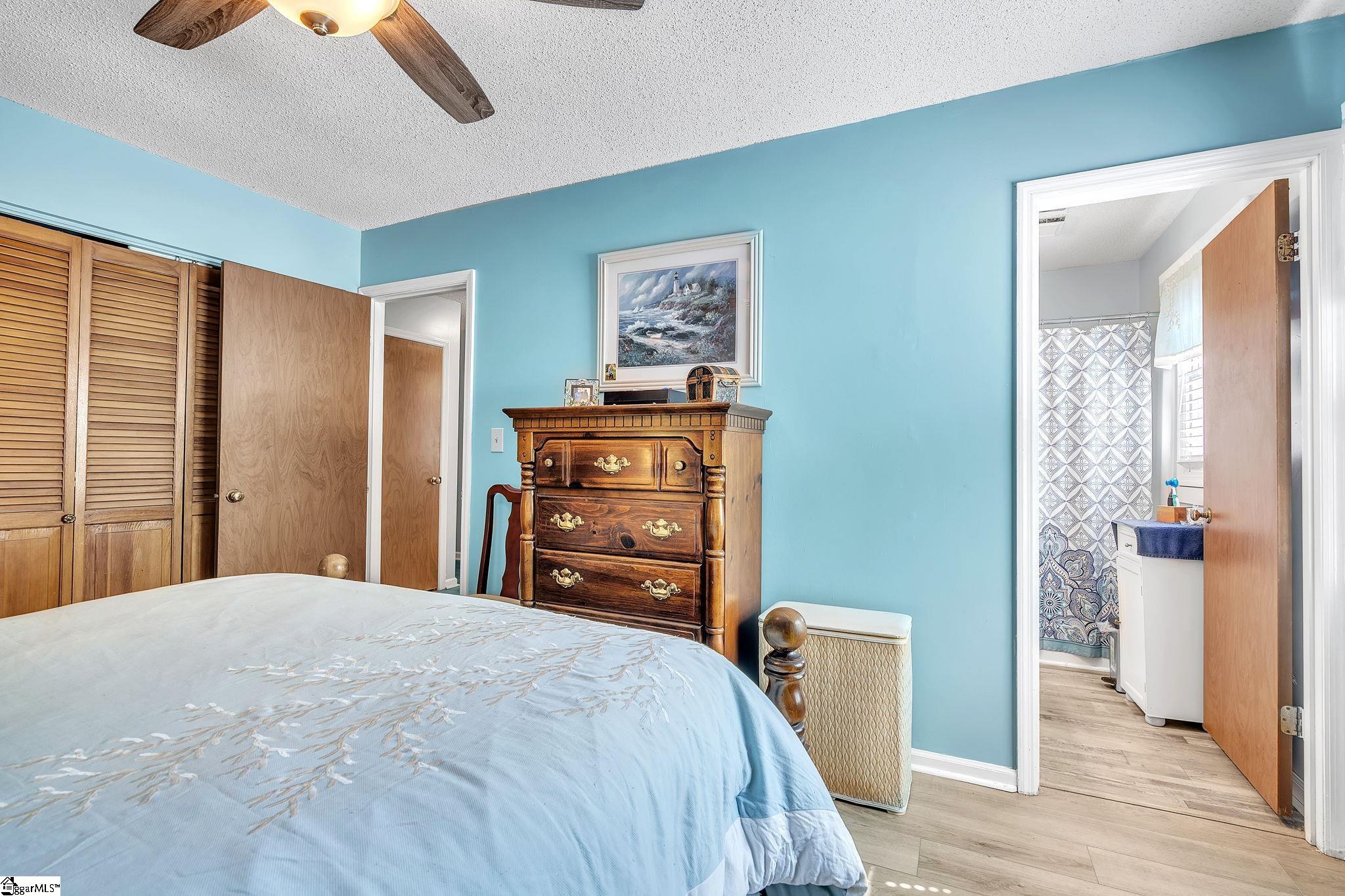 4 Merry Dale Lane Greenville, SC 29617