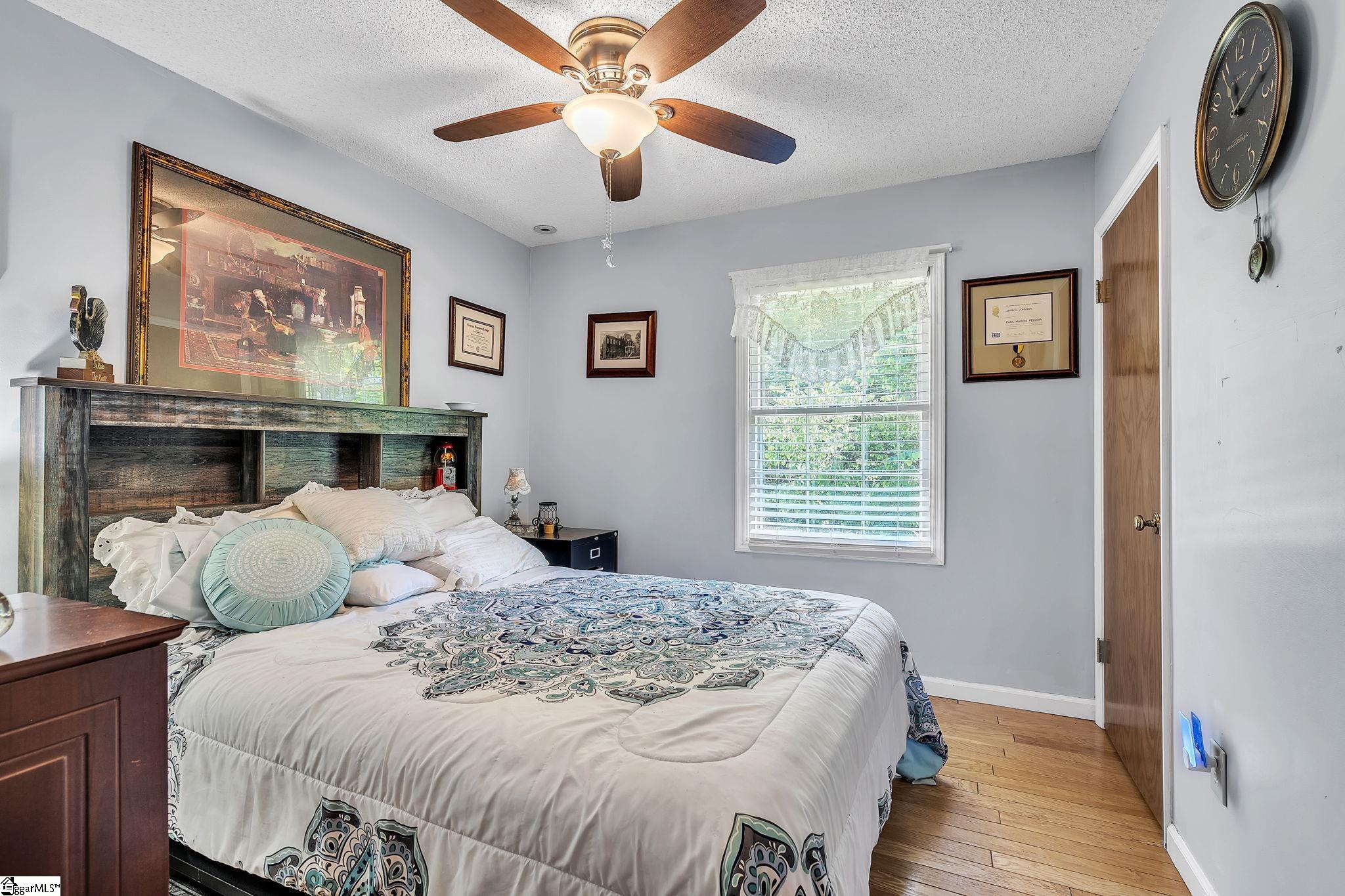 4 Merry Dale Lane Greenville, SC 29617