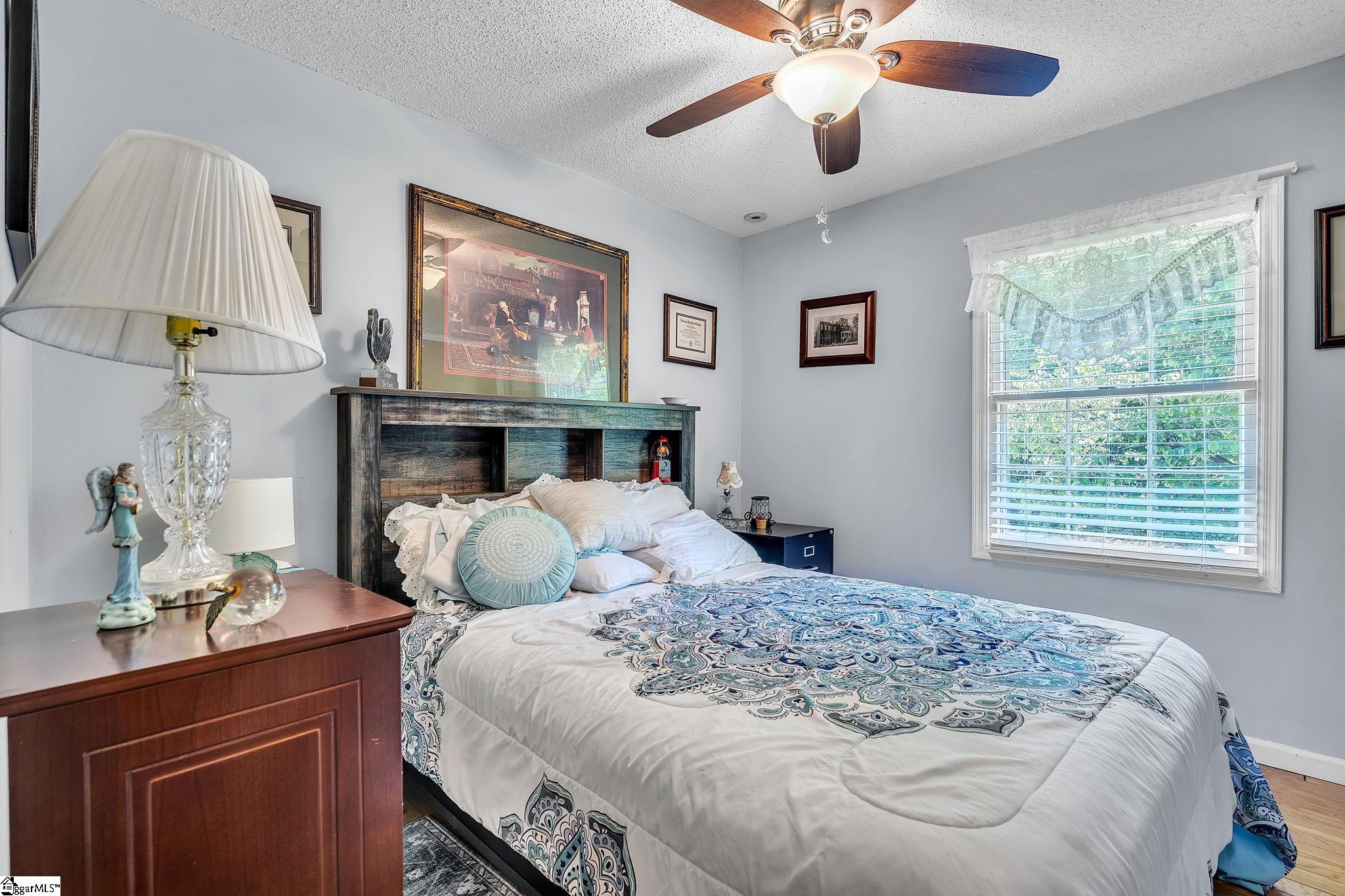 4 Merry Dale Lane Greenville, SC 29617