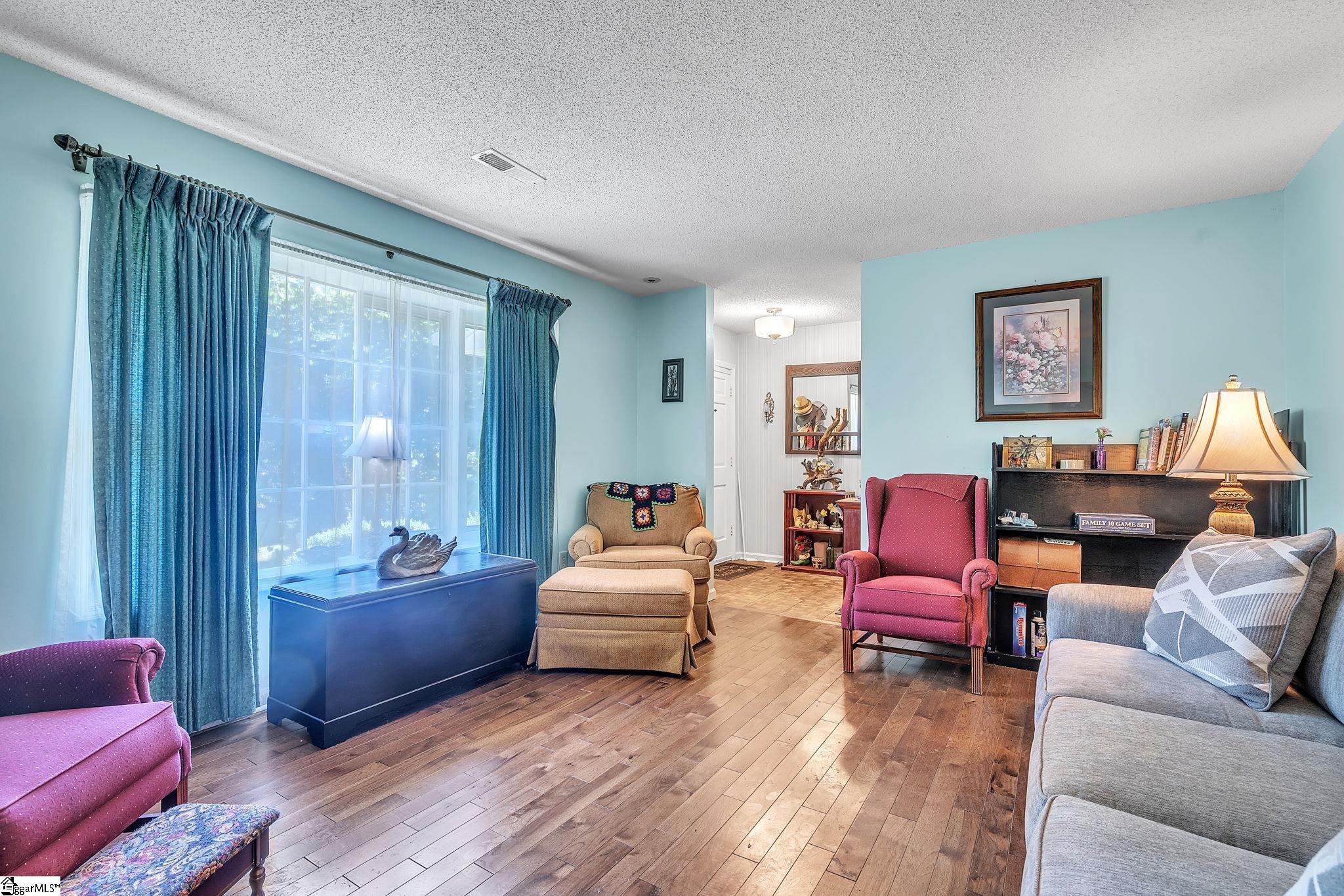 4 Merry Dale Lane Greenville, SC 29617