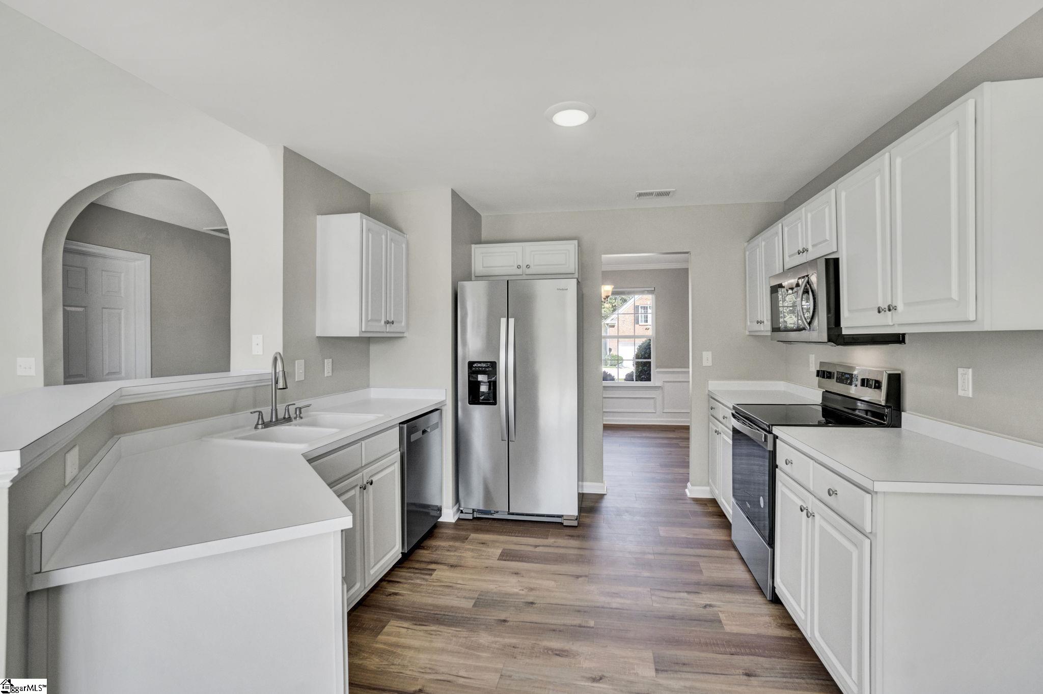 212 Sandy Lane Greenville, SC 29605-5950