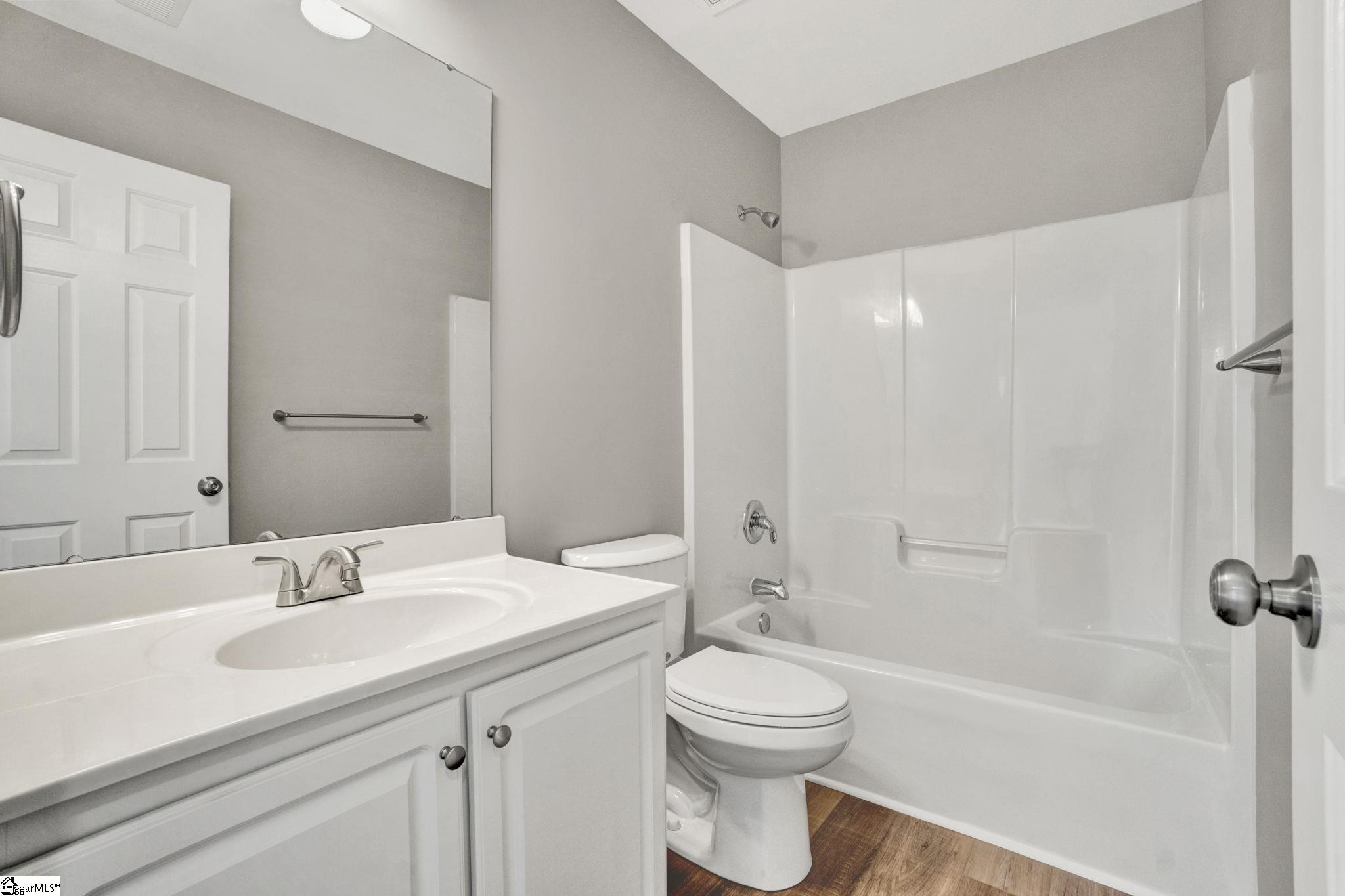 212 Sandy Lane Greenville, SC 29605-5950