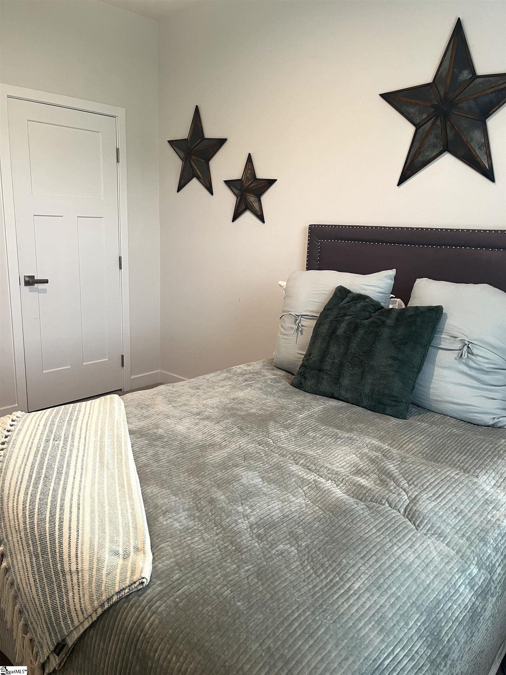 119 Rollins Avenue Greenville, SC 29607