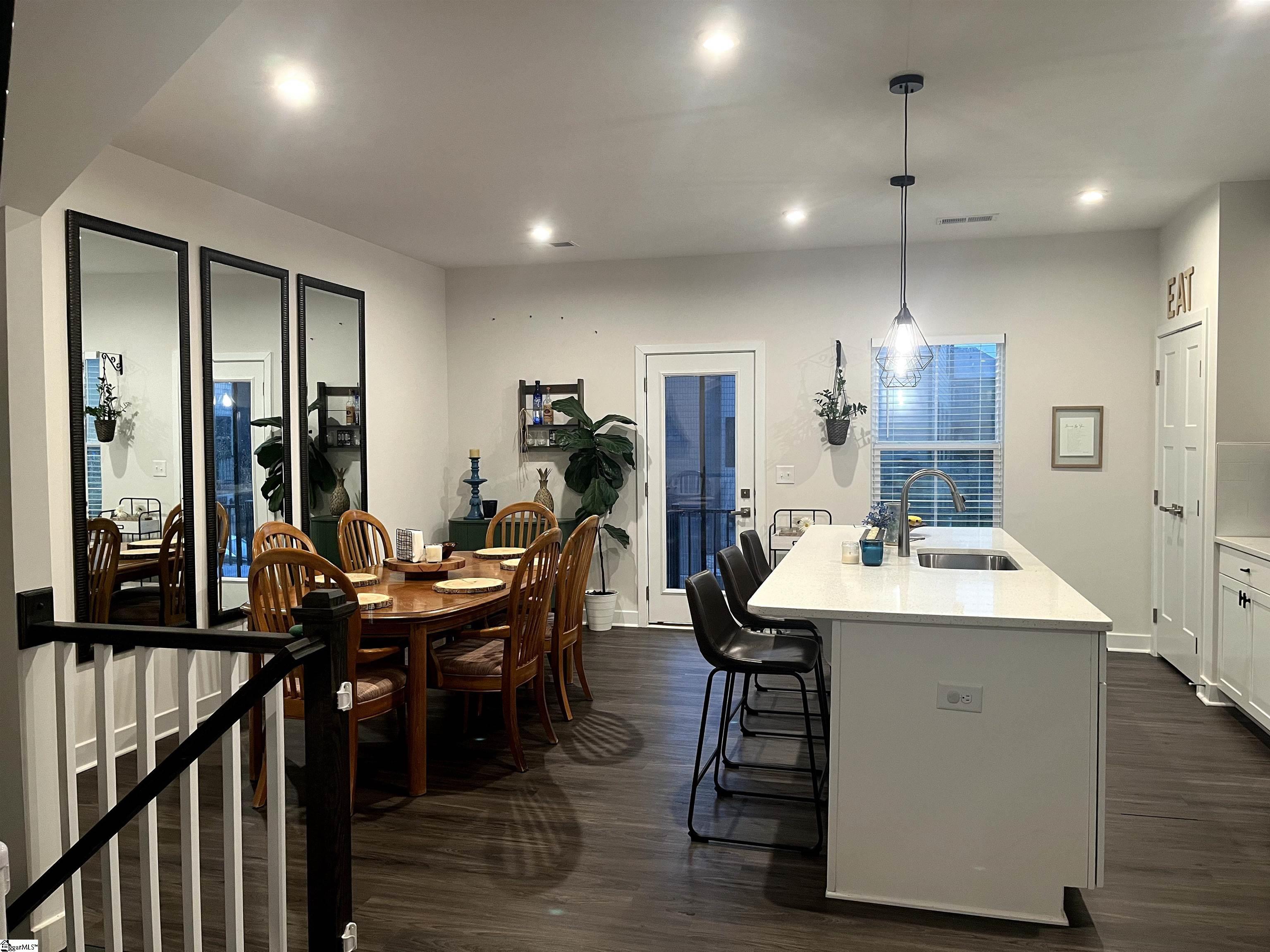 119 Rollins Avenue Greenville, SC 29607