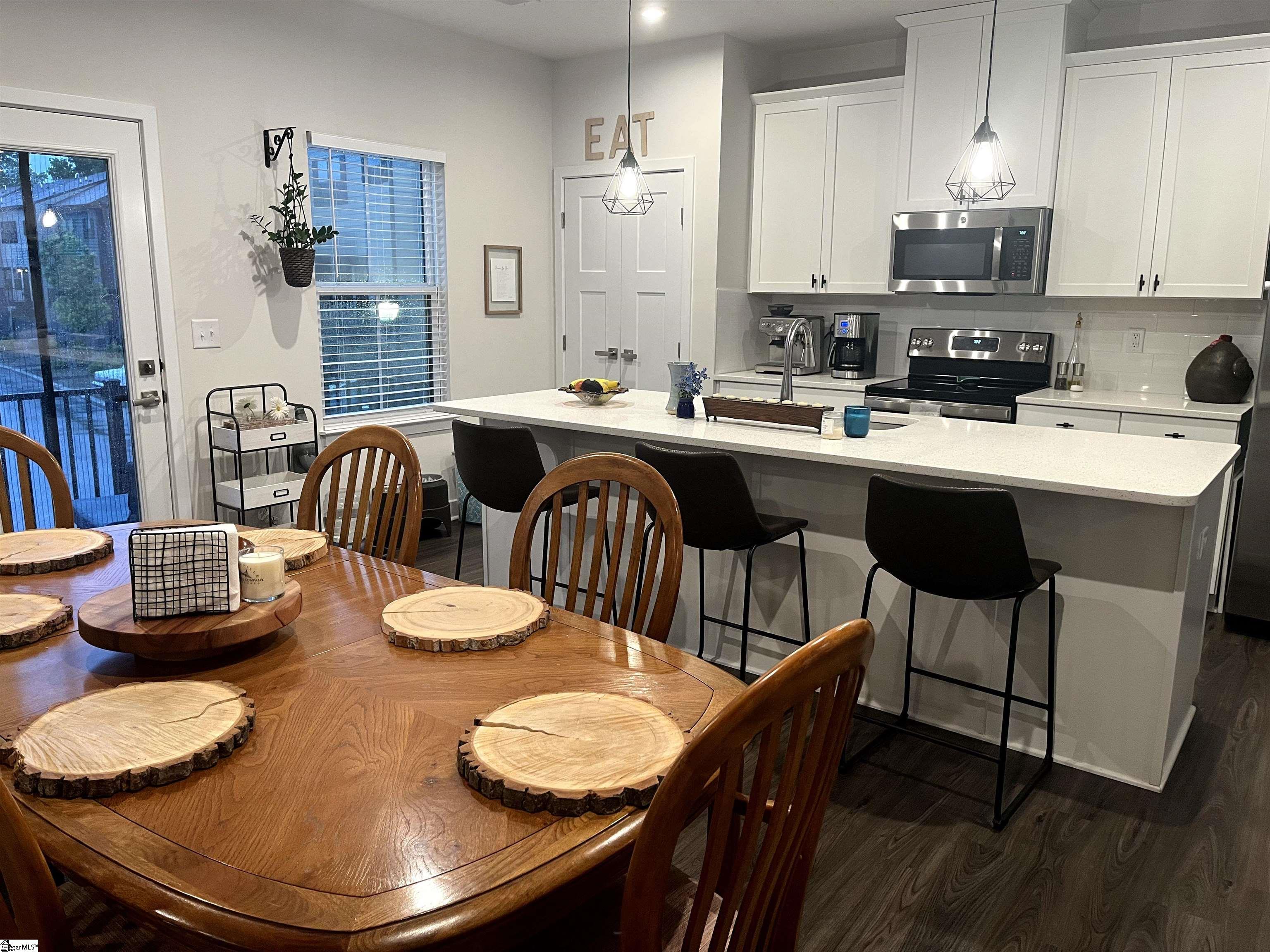 119 Rollins Avenue Greenville, SC 29607
