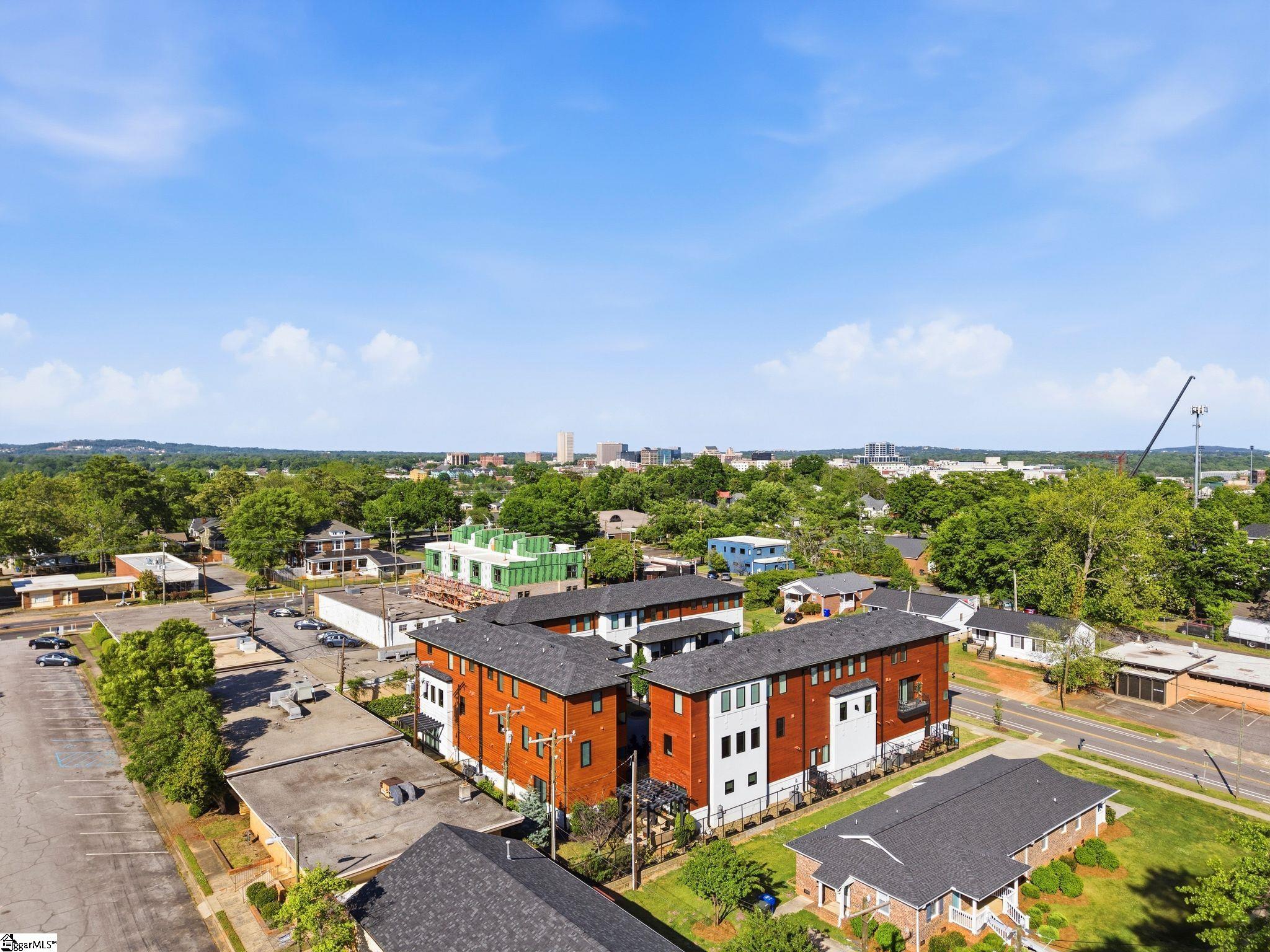 4 Calhoun Hill Way Greenville, SC 29601-3242
