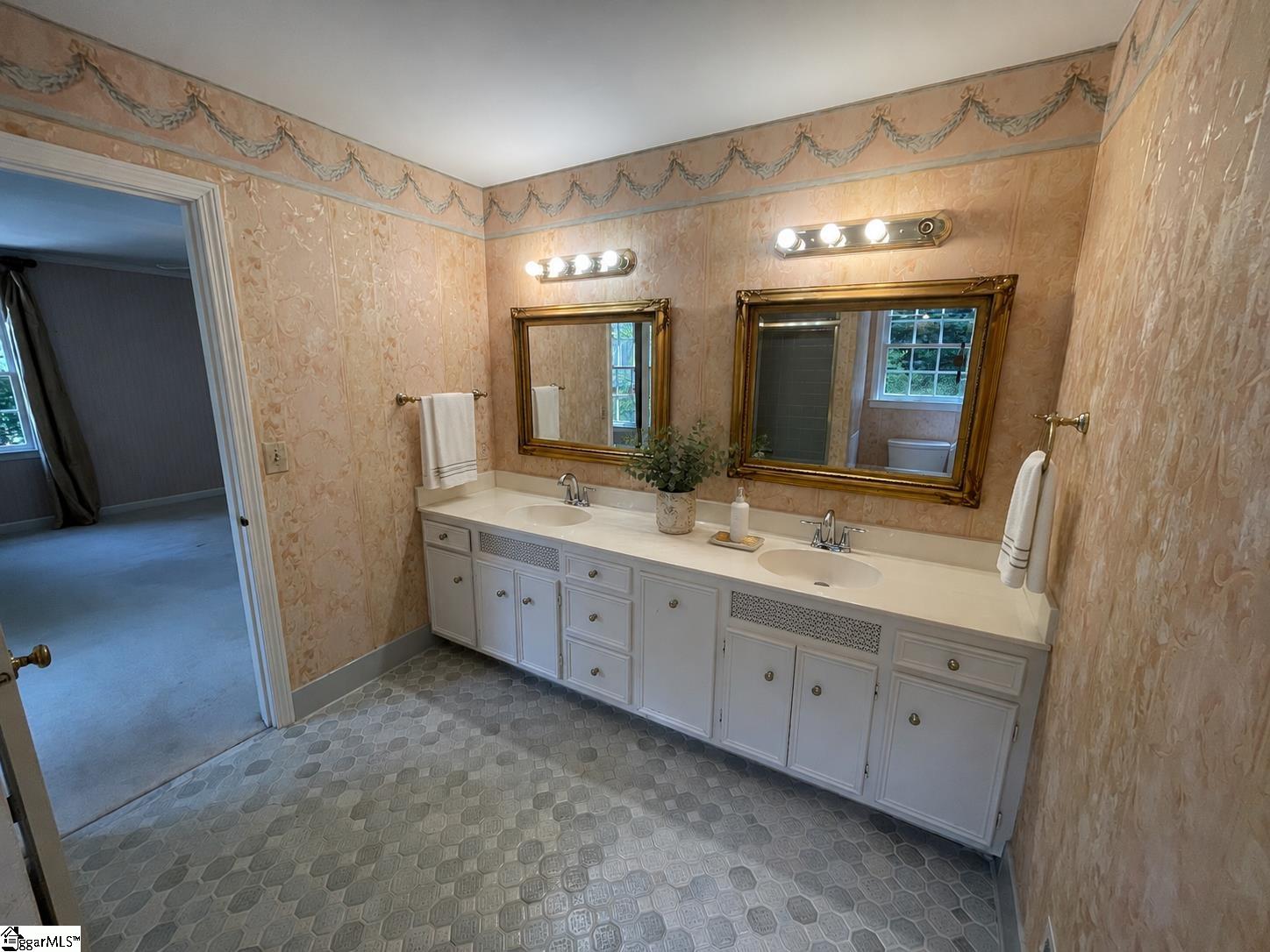 213 Old Town Way Simpsonville, SC 29681